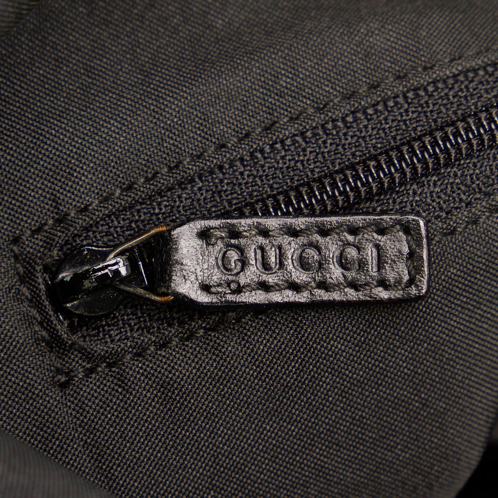 Gucci Gucci Canvas Shoulder Bag (SHG-32040)