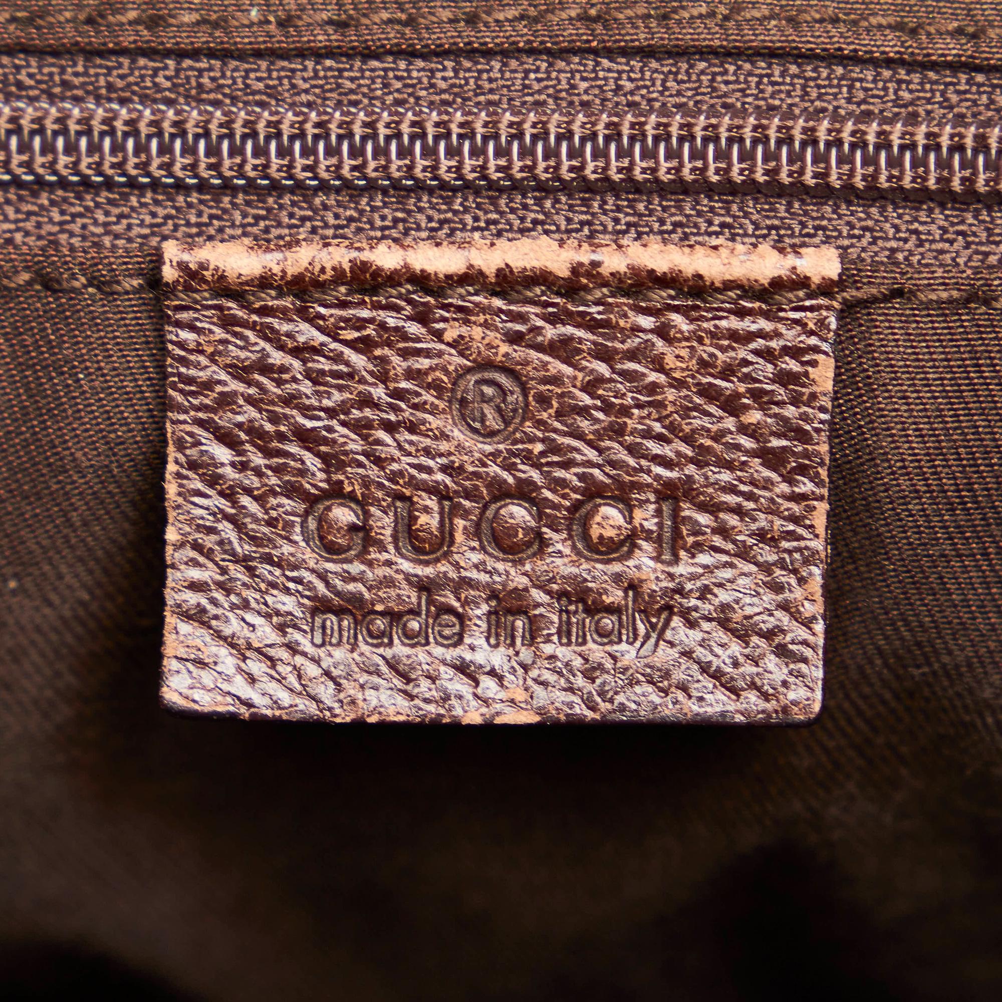 Gucci Gucci Canvas Shoulder Bag (SHG-32041)