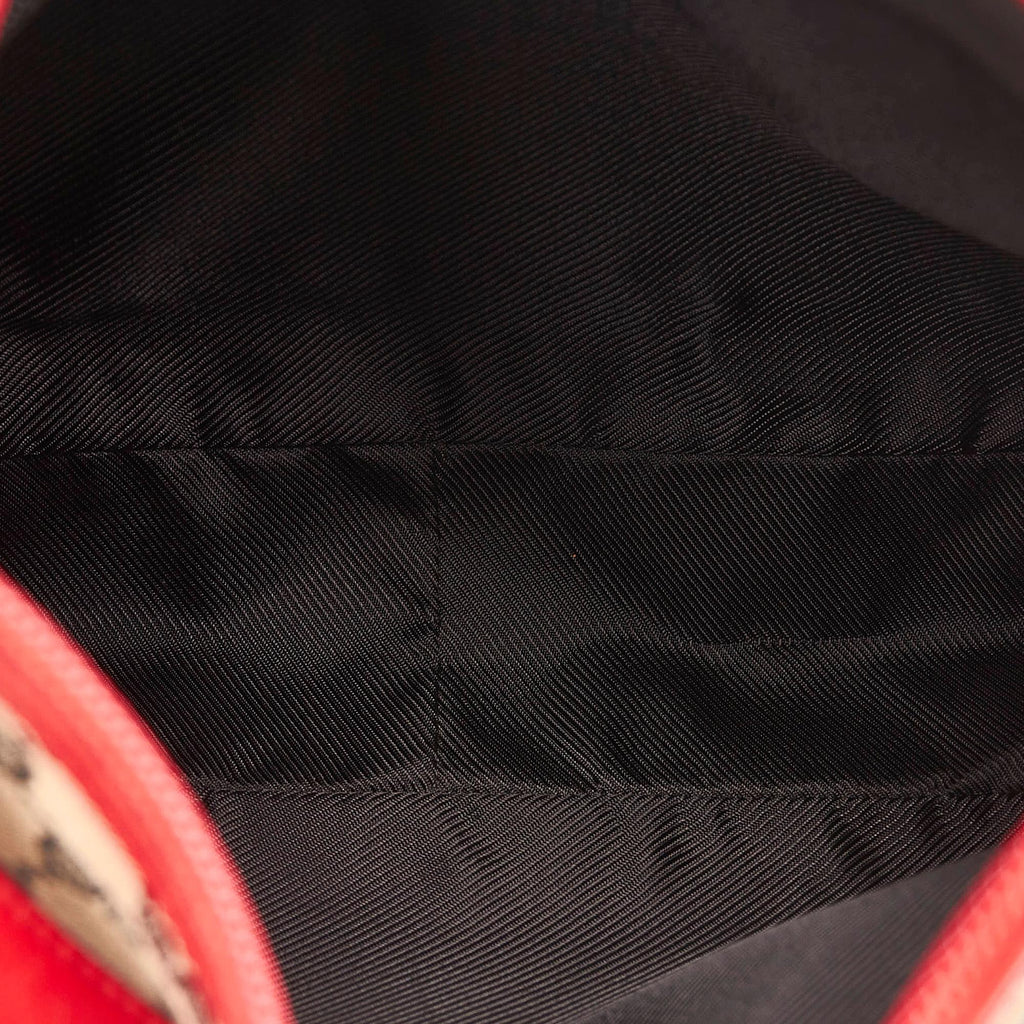 Gucci Gucci Canvas Shoulder Bag (SHG-32099)