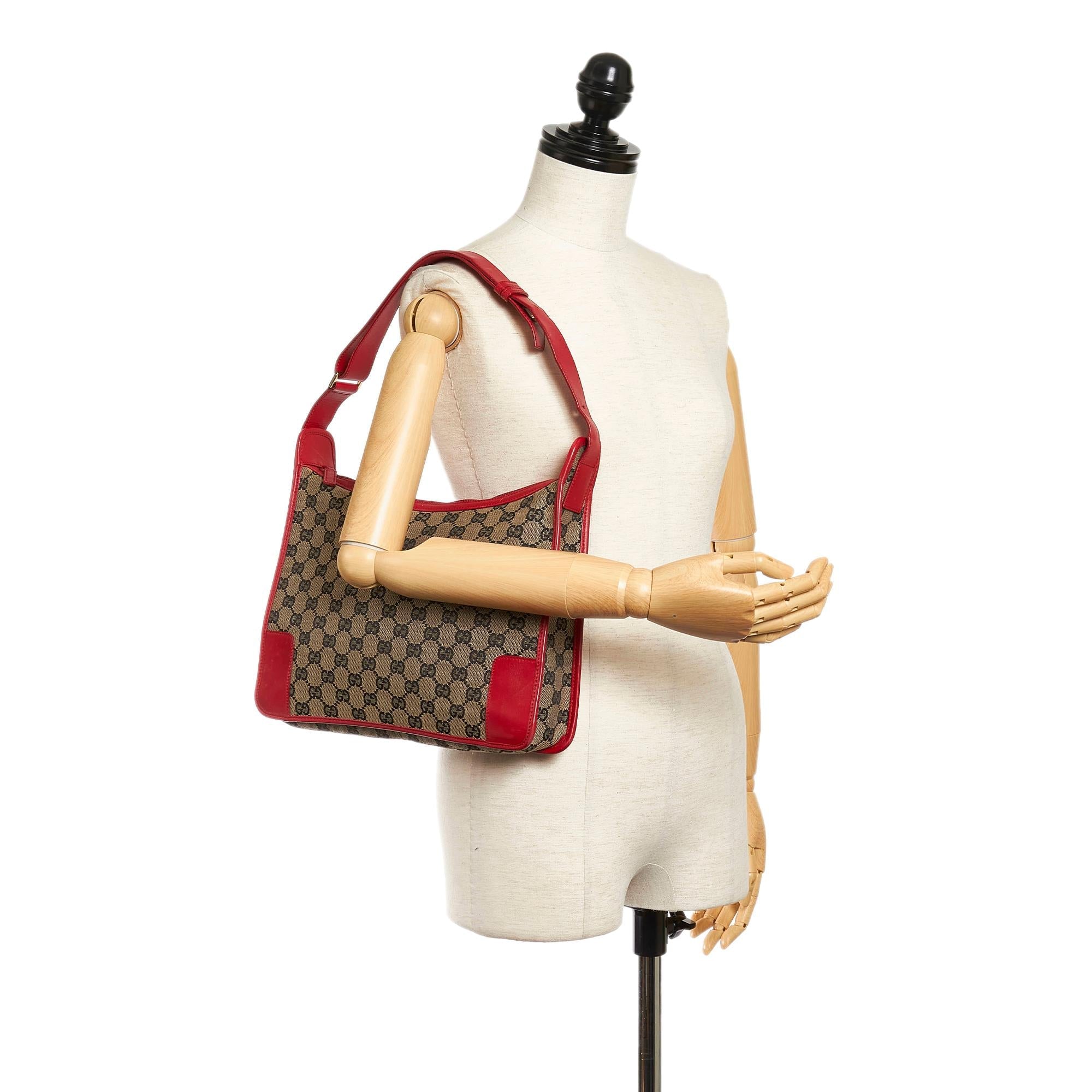 Gucci Gucci Canvas Shoulder Bag (SHG-32099)