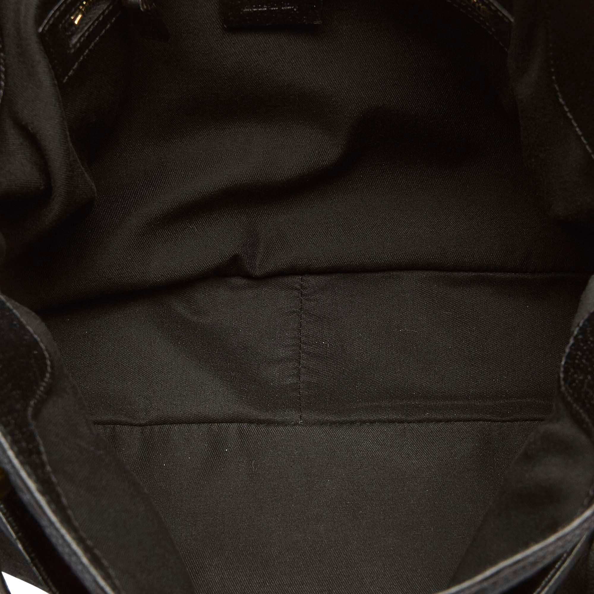 Gucci Gucci Canvas Shoulder Bag (SHG-32366)