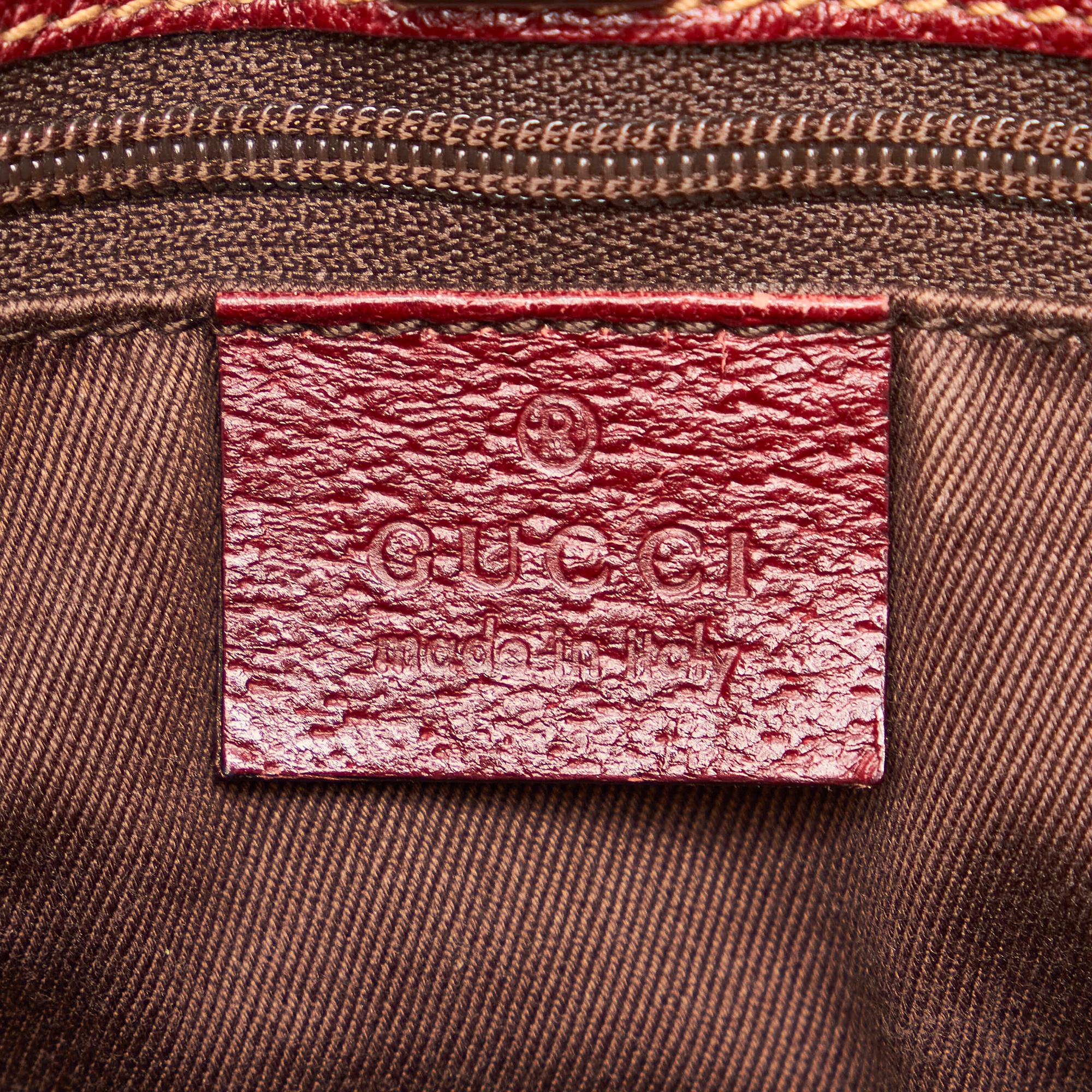 Gucci Gucci Canvas Shoulder Bag (SHG-32537)