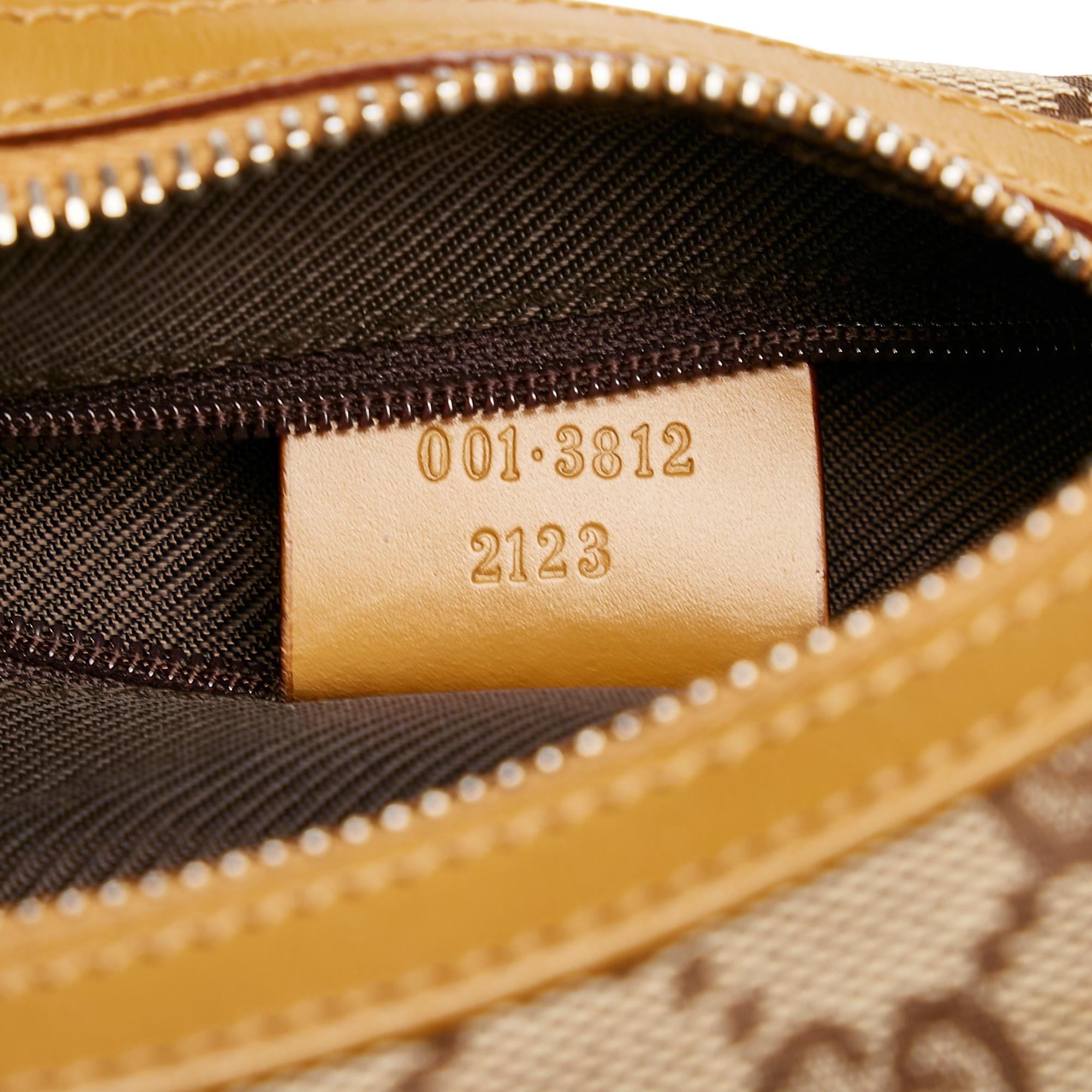 Gucci Gucci Canvas Shoulder Bag (SHG-32541)