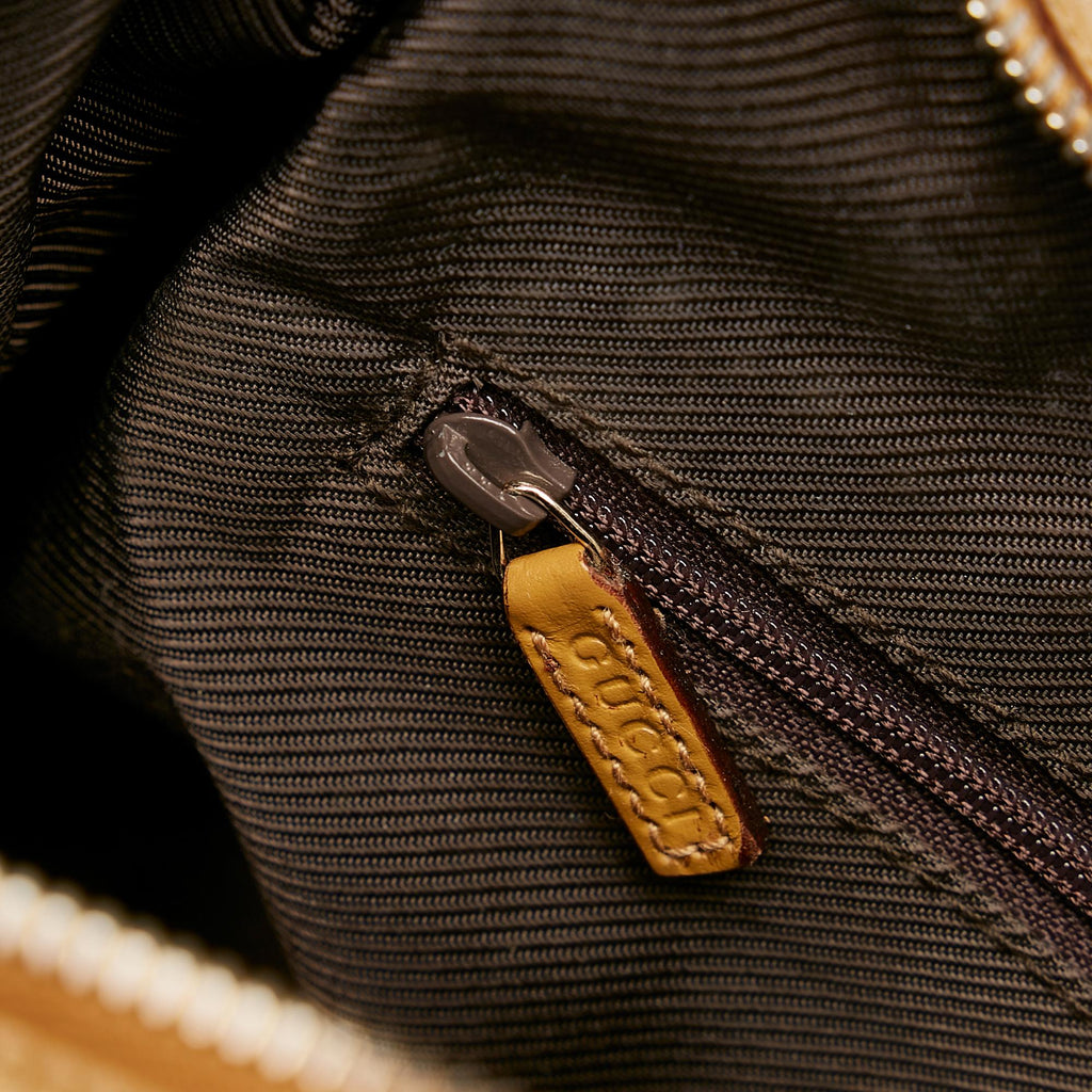 Gucci Gucci Canvas Shoulder Bag (SHG-32541)