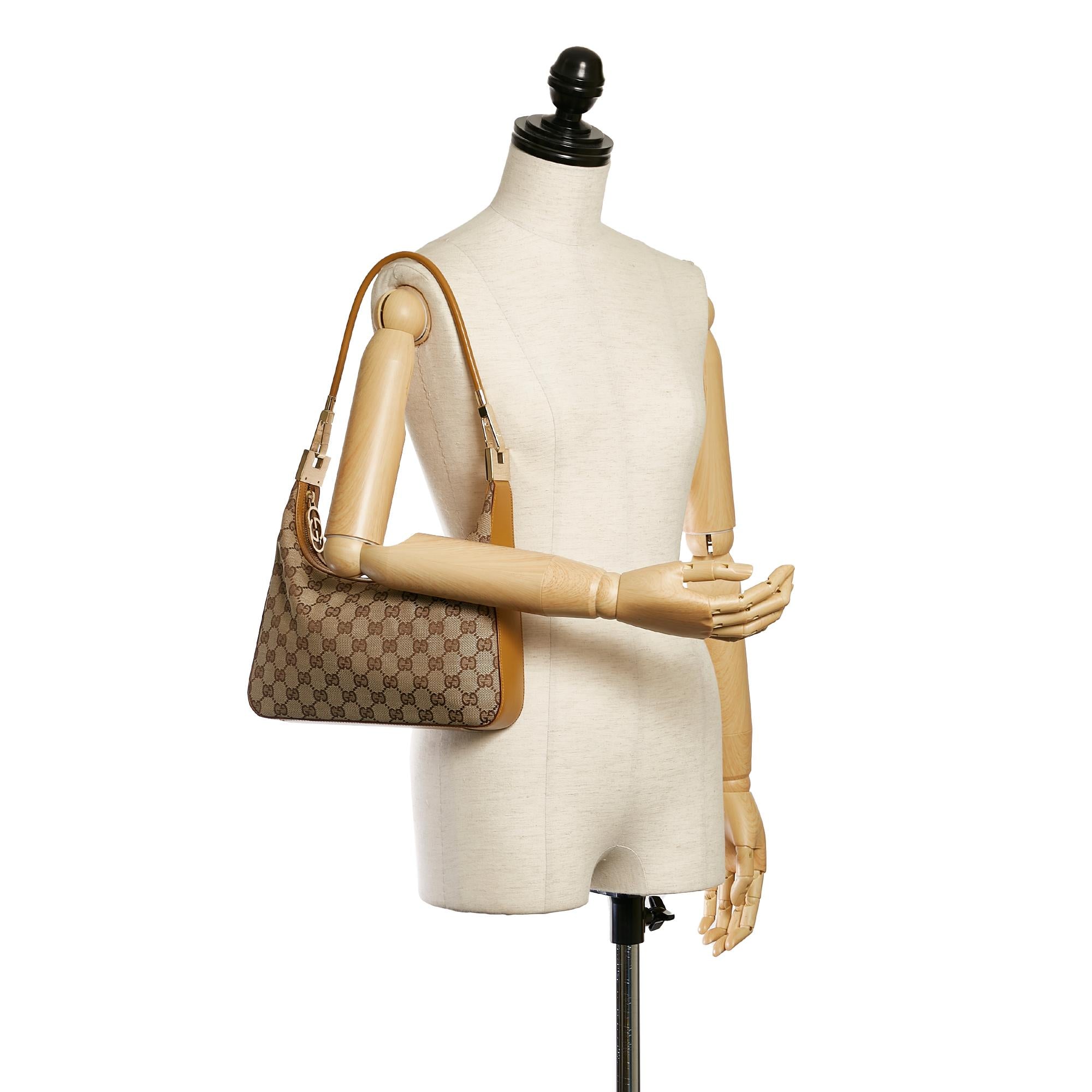 Gucci Gucci Canvas Shoulder Bag (SHG-32541)