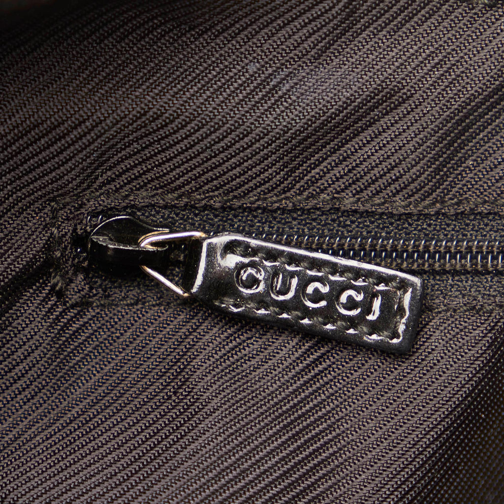 Gucci Gucci Canvas Shoulder Bag (SHG-32653)