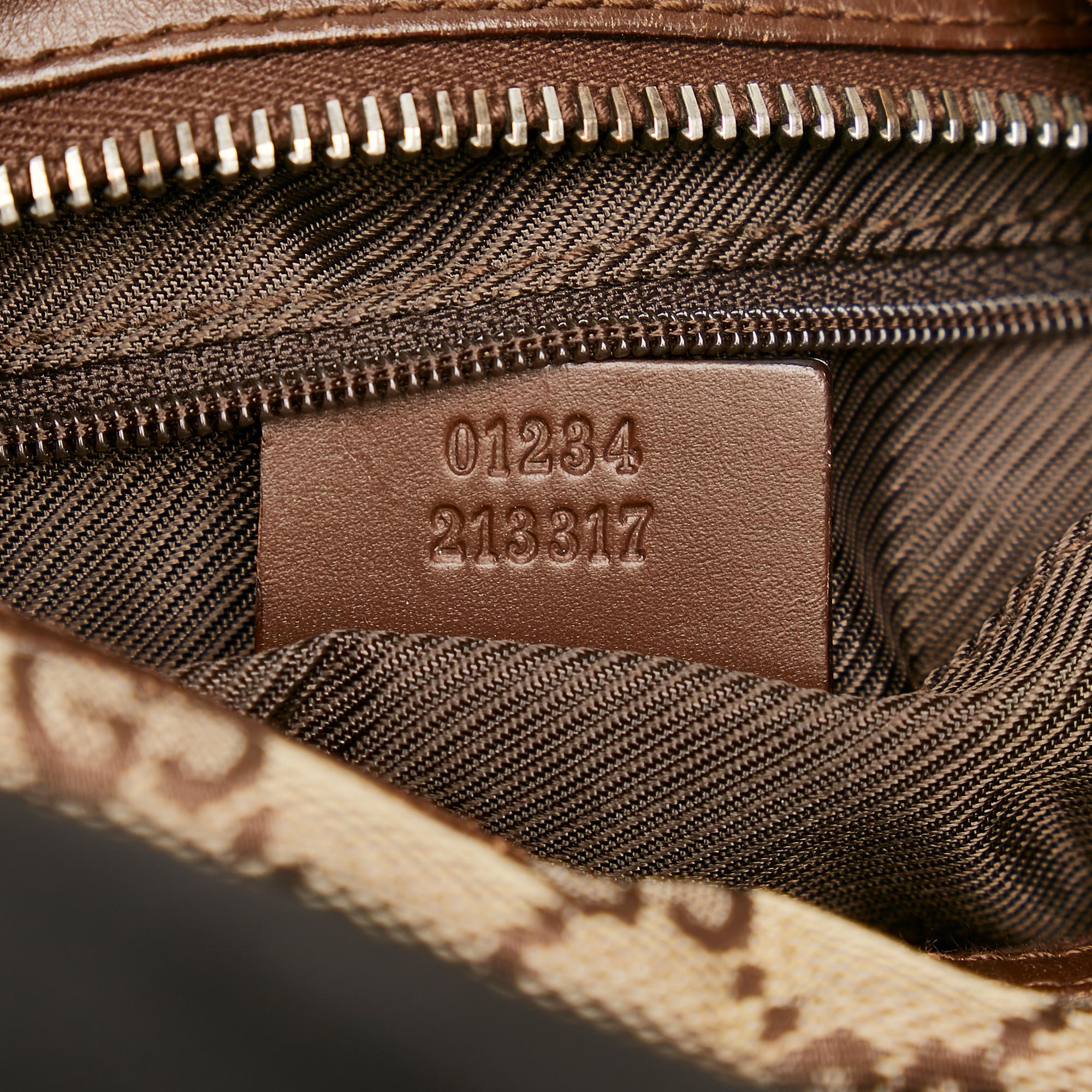 Gucci Gucci Canvas Shoulder Bag (SHG-32723)