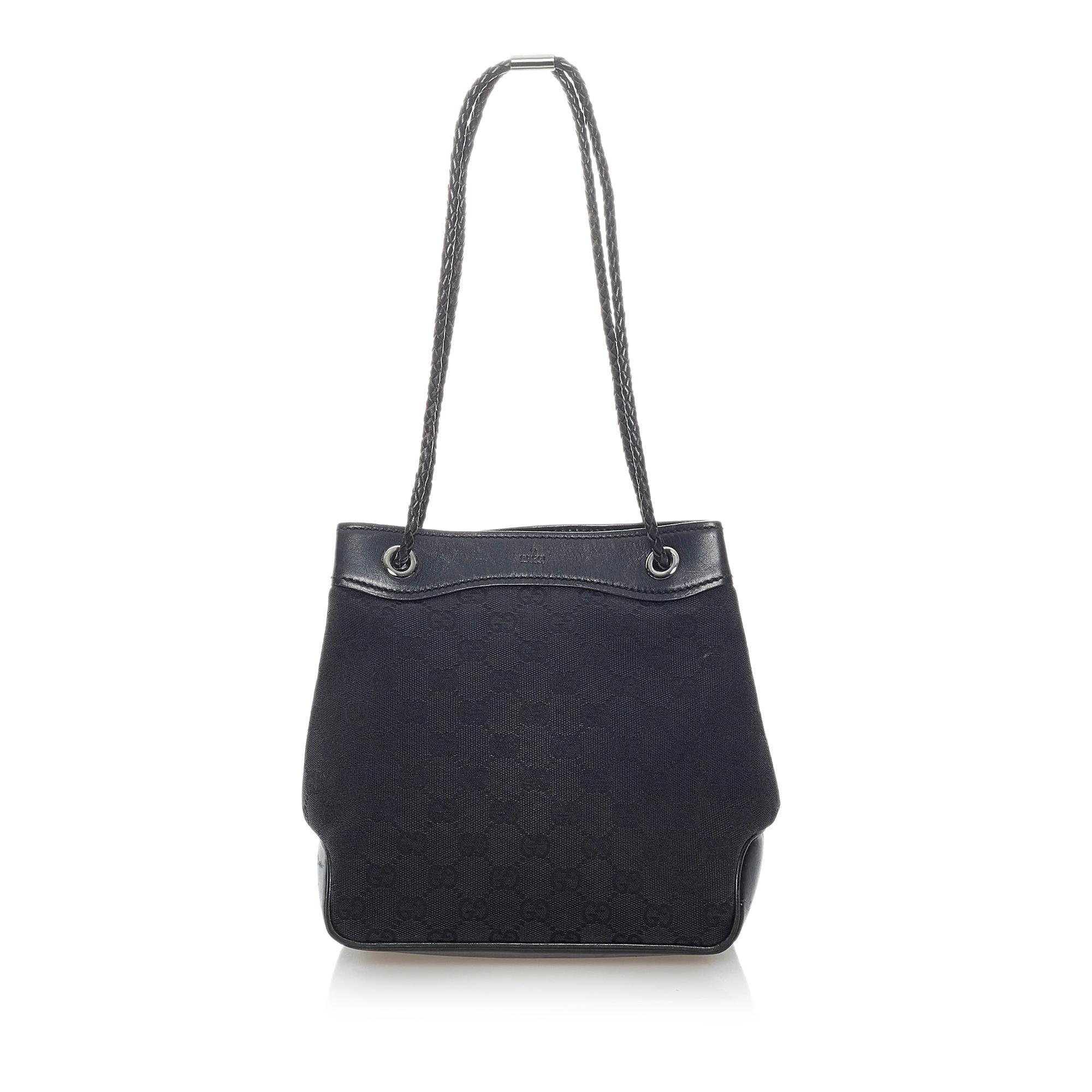 Gucci Gucci Canvas Shoulder Bag (SHG-32798)