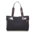 Gucci Gucci Canvas Shoulder Bag (SHG-32847)