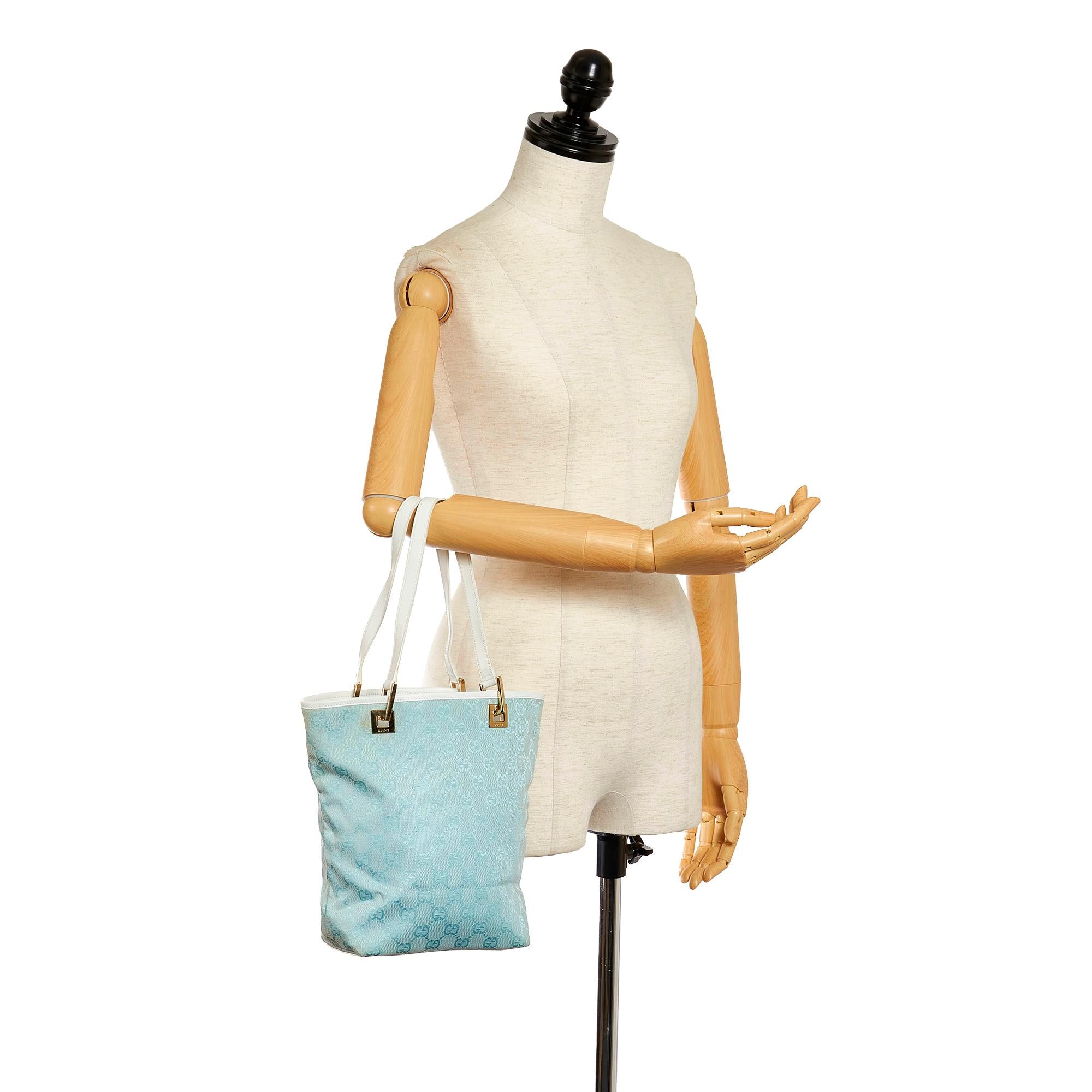 Gucci Gucci Canvas Shoulder Bag (SHG-33008)