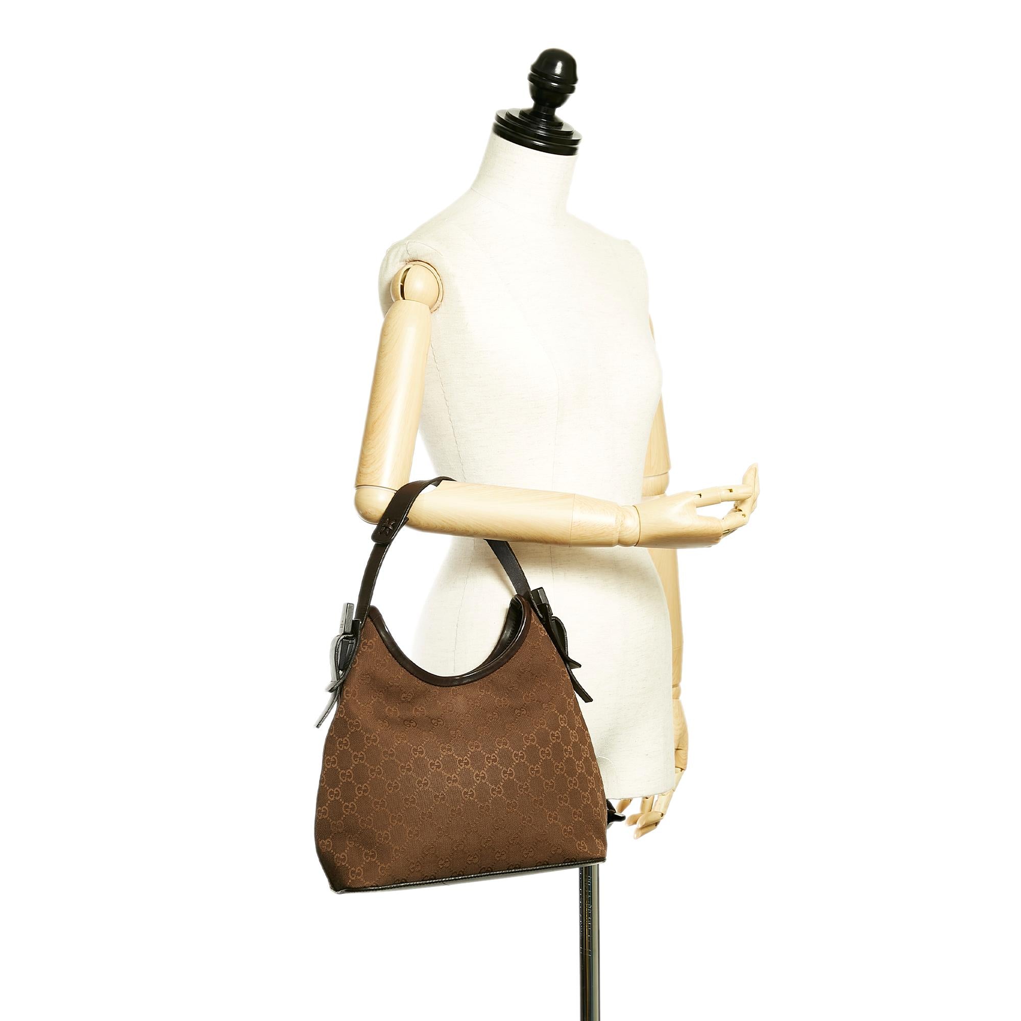 Gucci Gucci Canvas Shoulder Bag (SHG-33040)