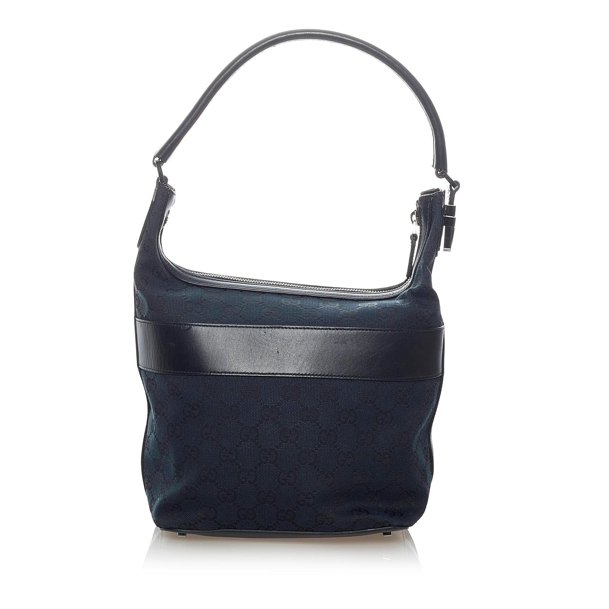 Gucci Gucci Canvas Shoulder Bag (SHG-33221)