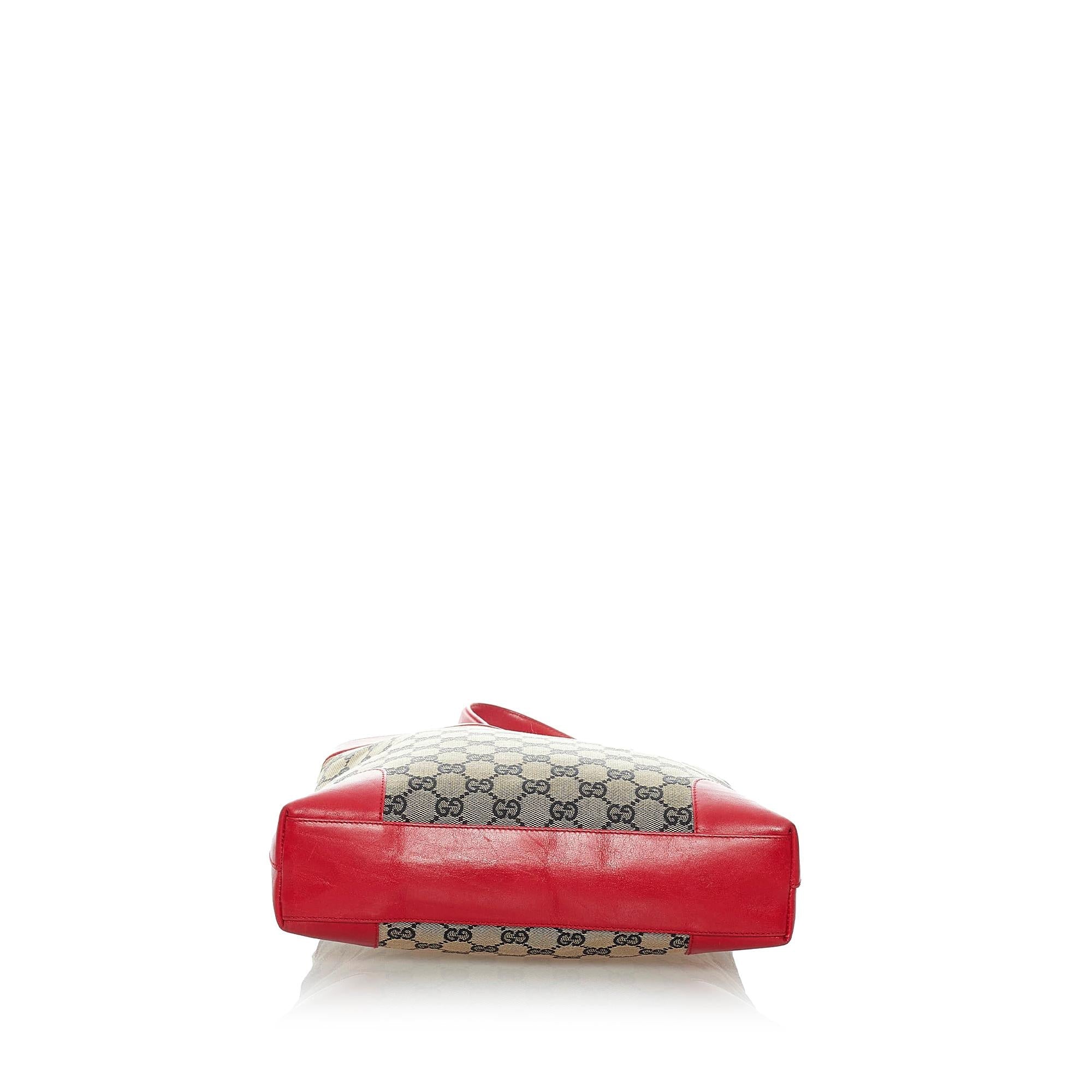 Gucci Gucci Canvas Shoulder Bag (SHG-33223)