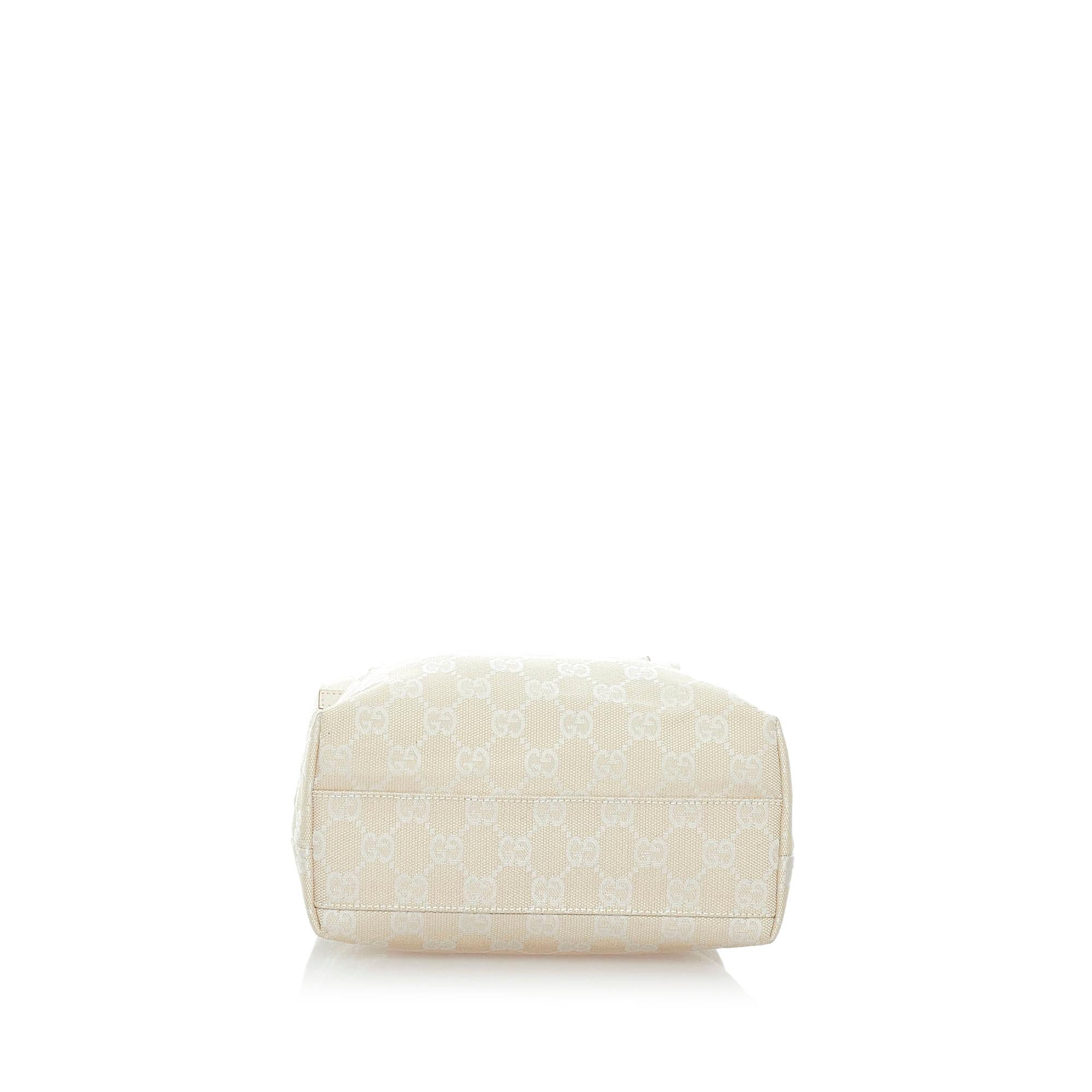 Gucci Gucci Canvas Shoulder Bag (SHG-33282)