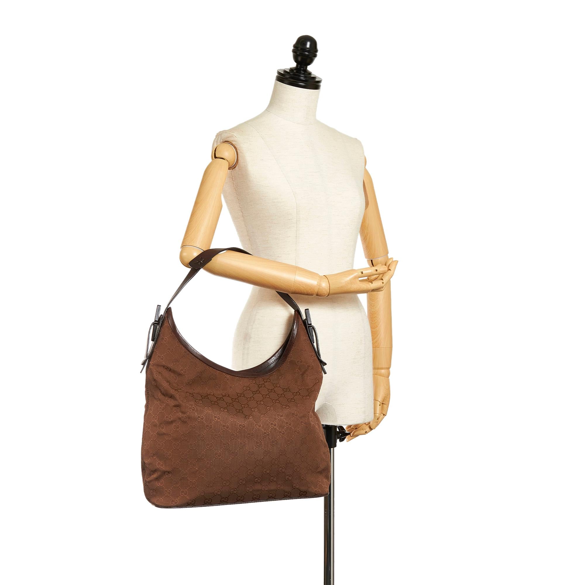 Gucci Gucci Canvas Shoulder Bag (SHG-34124)