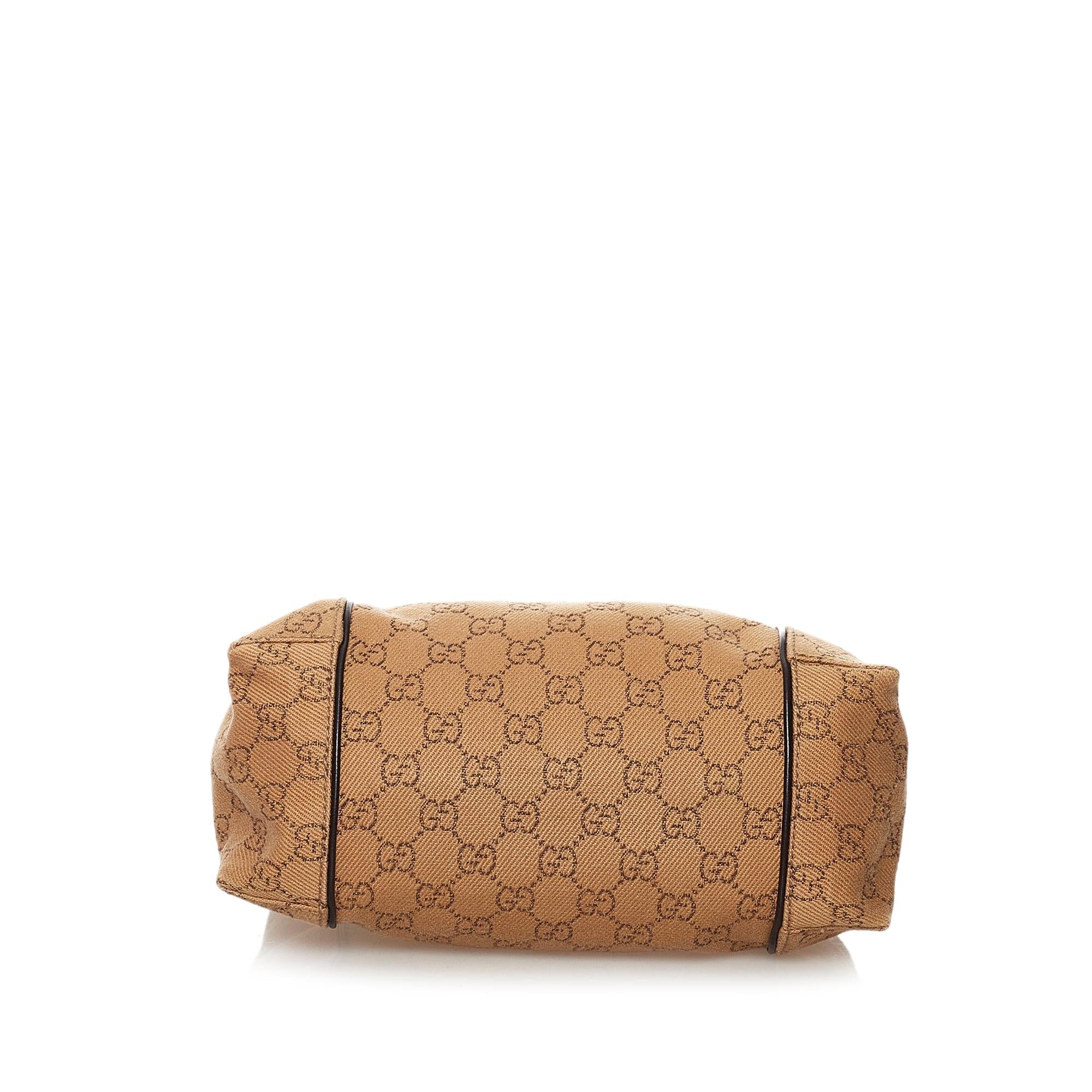 Gucci Gucci Canvas Shoulder Bag (SHG-34148)