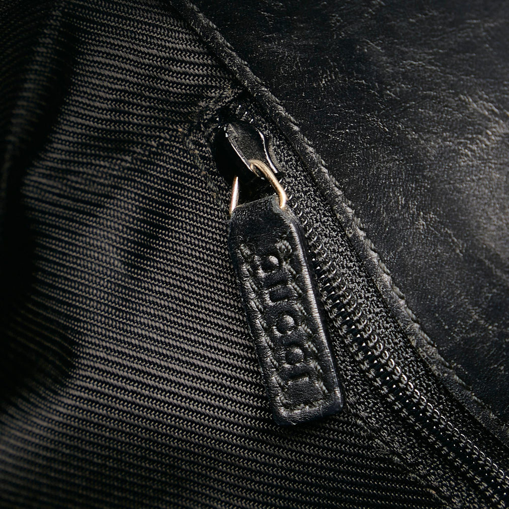 Gucci GG Canvas Shoulder Bag (SHG-34579)
