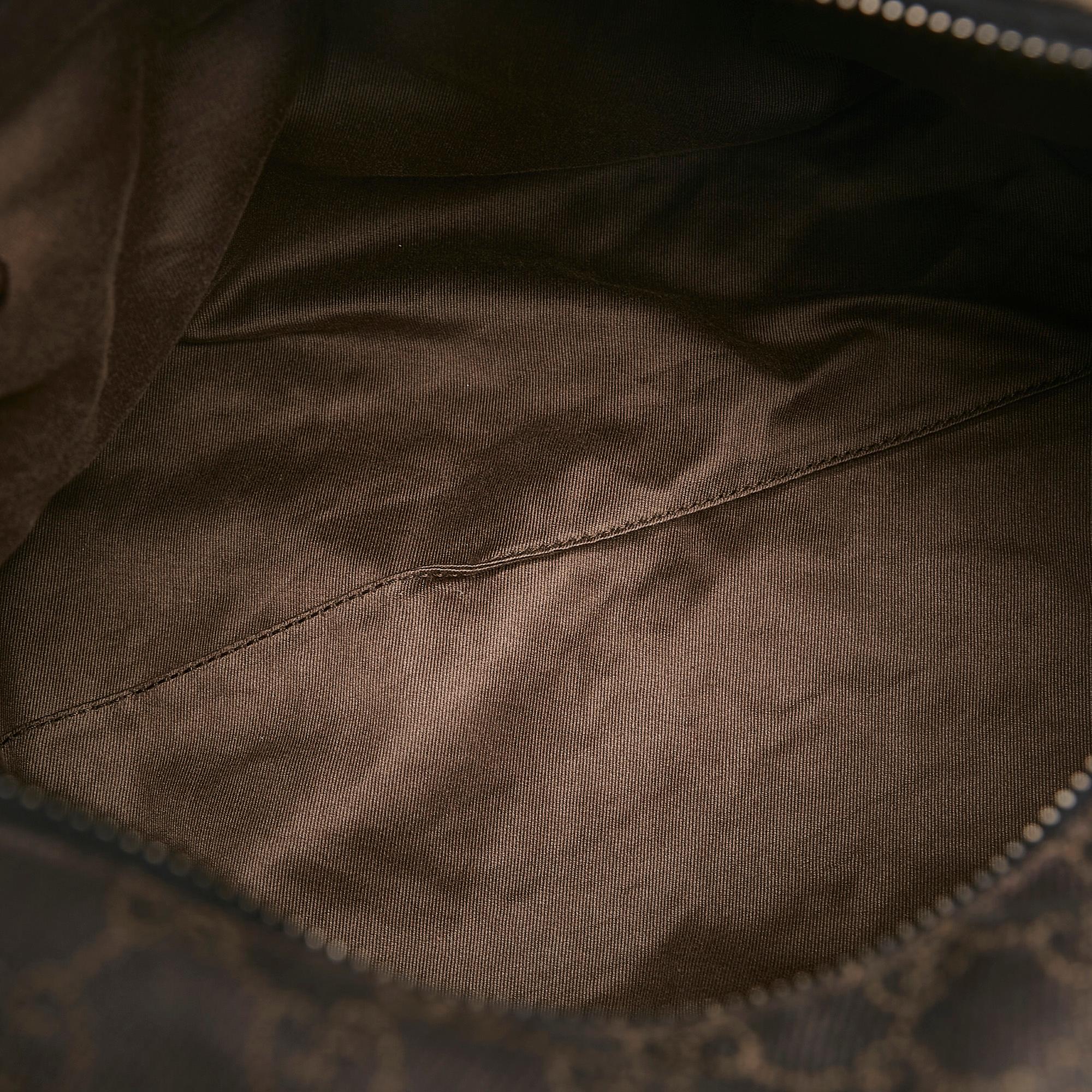Gucci GG Canvas Shoulder Bag (SHG-35000)