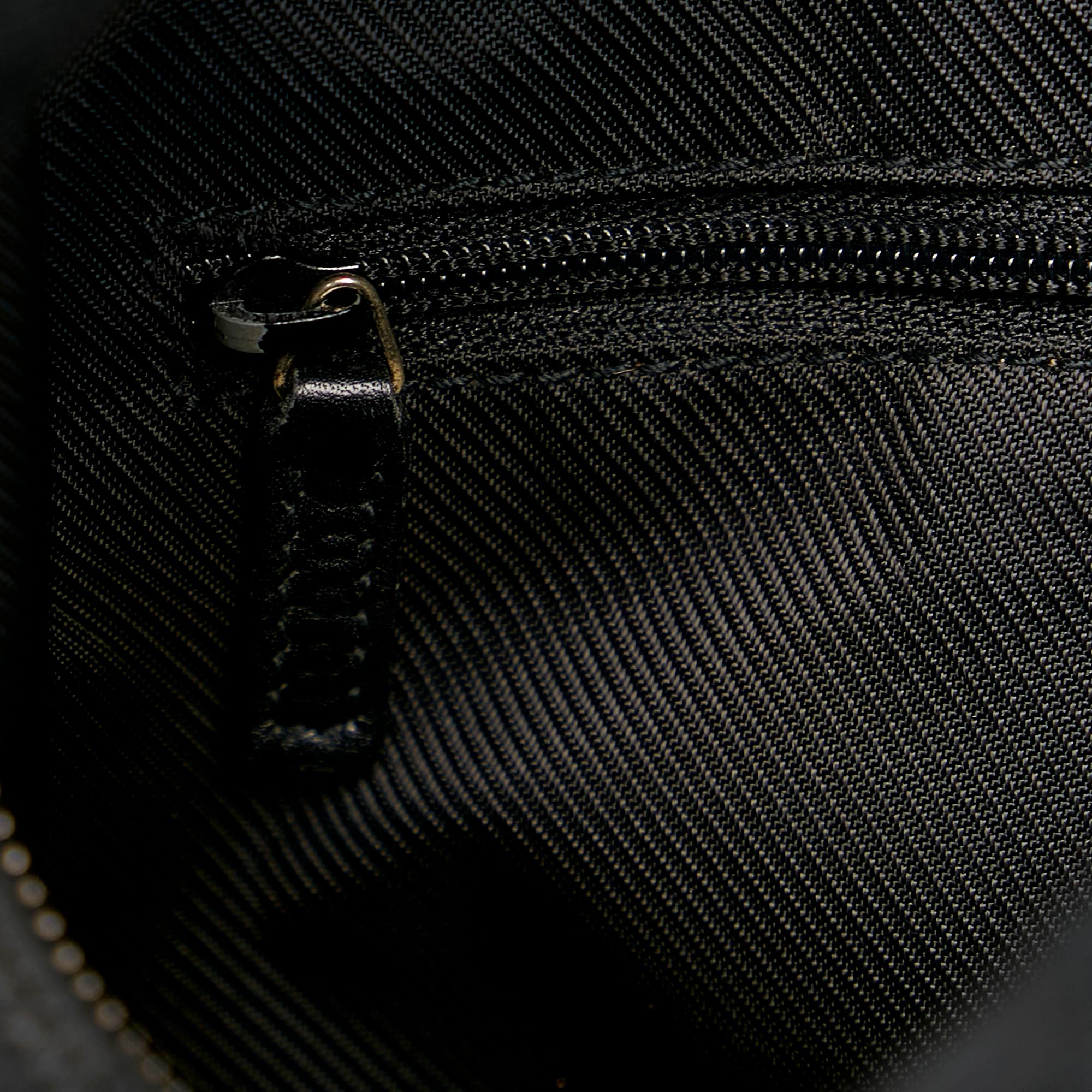 Gucci GG Canvas Shoulder Bag (SHG-35521)