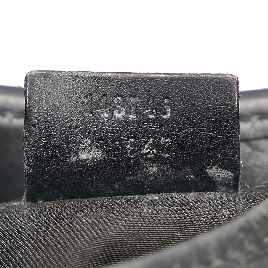 Gucci GG Canvas Shoulder Bag (SHG-ibi7U4)