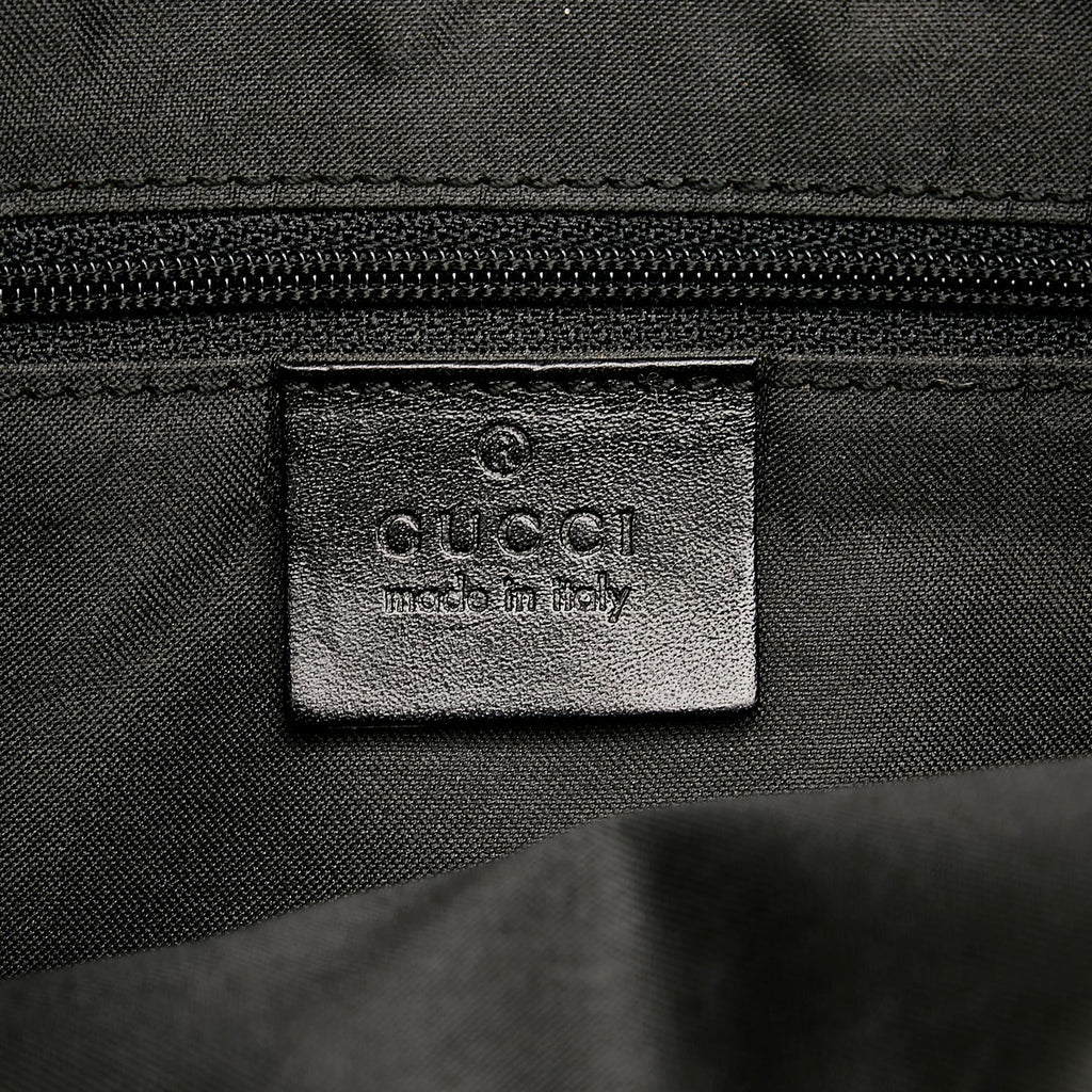 Gucci GG Canvas Shoulder Bag (SHG-dglL5Q)