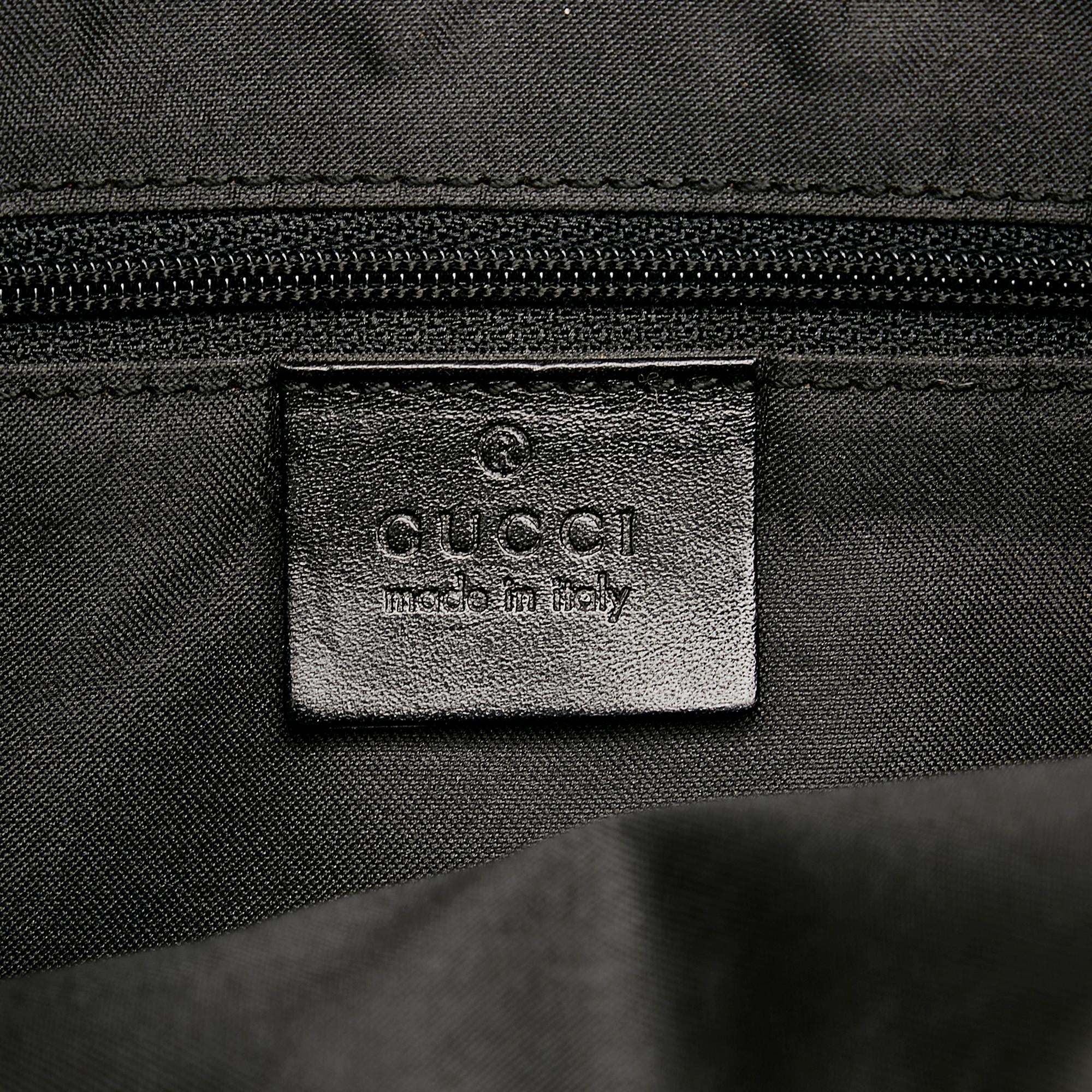 Gucci GG Canvas Shoulder Bag (SHG-dglL5Q)
