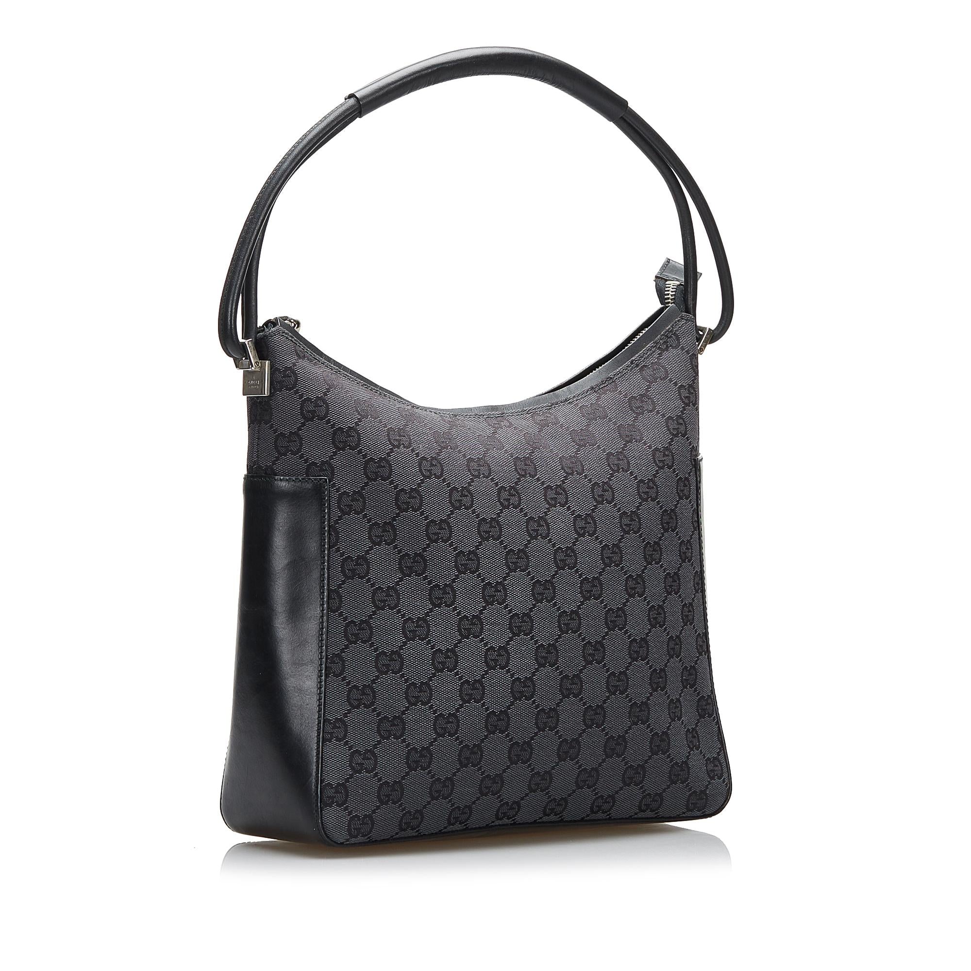 Gucci GG Canvas Shoulder Bag (SHG-kuoaAN)