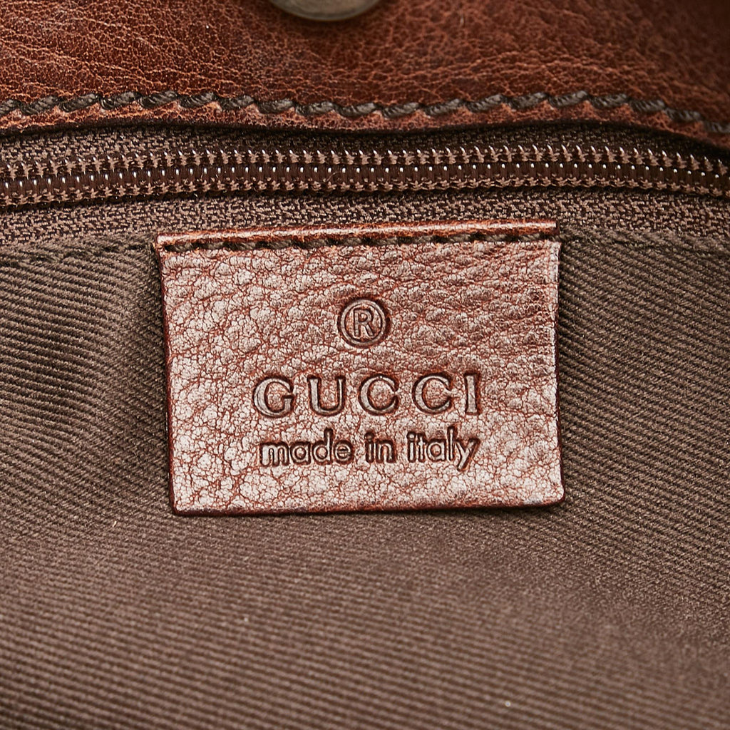 Gucci GG Canvas Shoulder Bag (SHG-joTFWM)