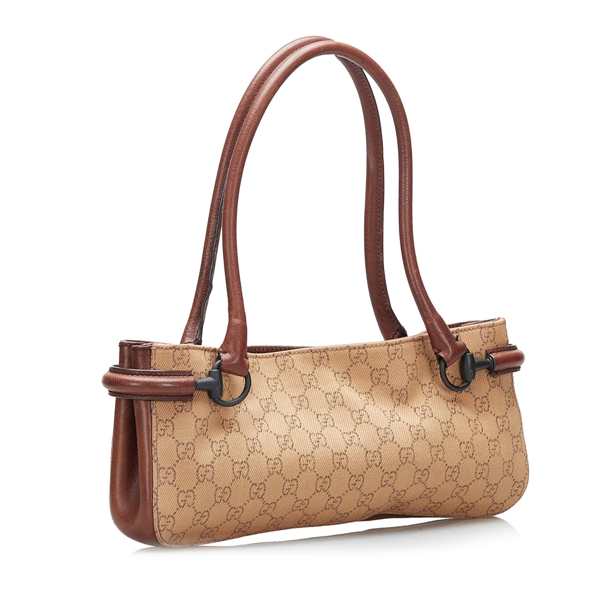 Gucci GG Canvas Shoulder Bag (SHG-joTFWM)
