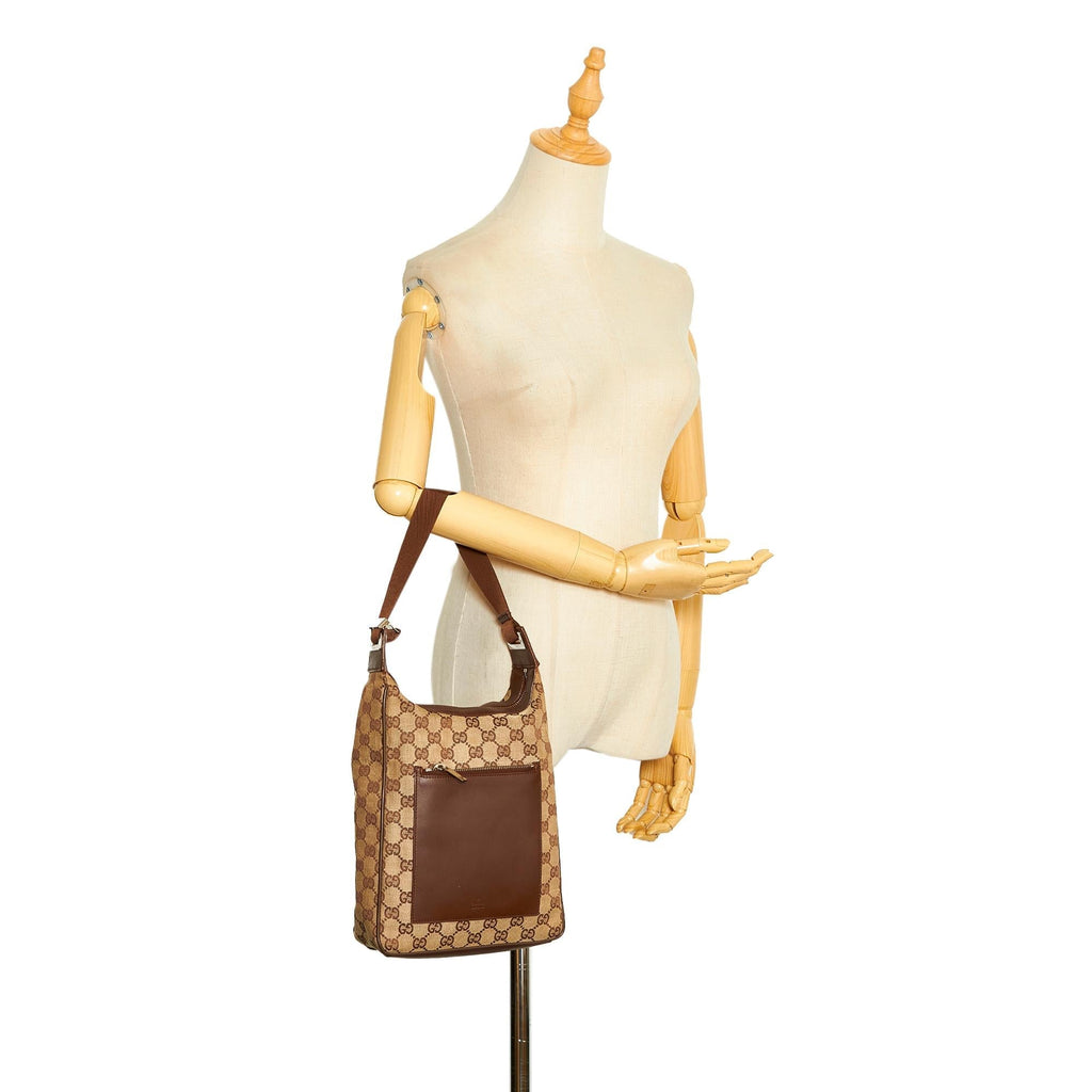 Gucci GG Canvas Shoulder Bag (SHG-7hKQOc)