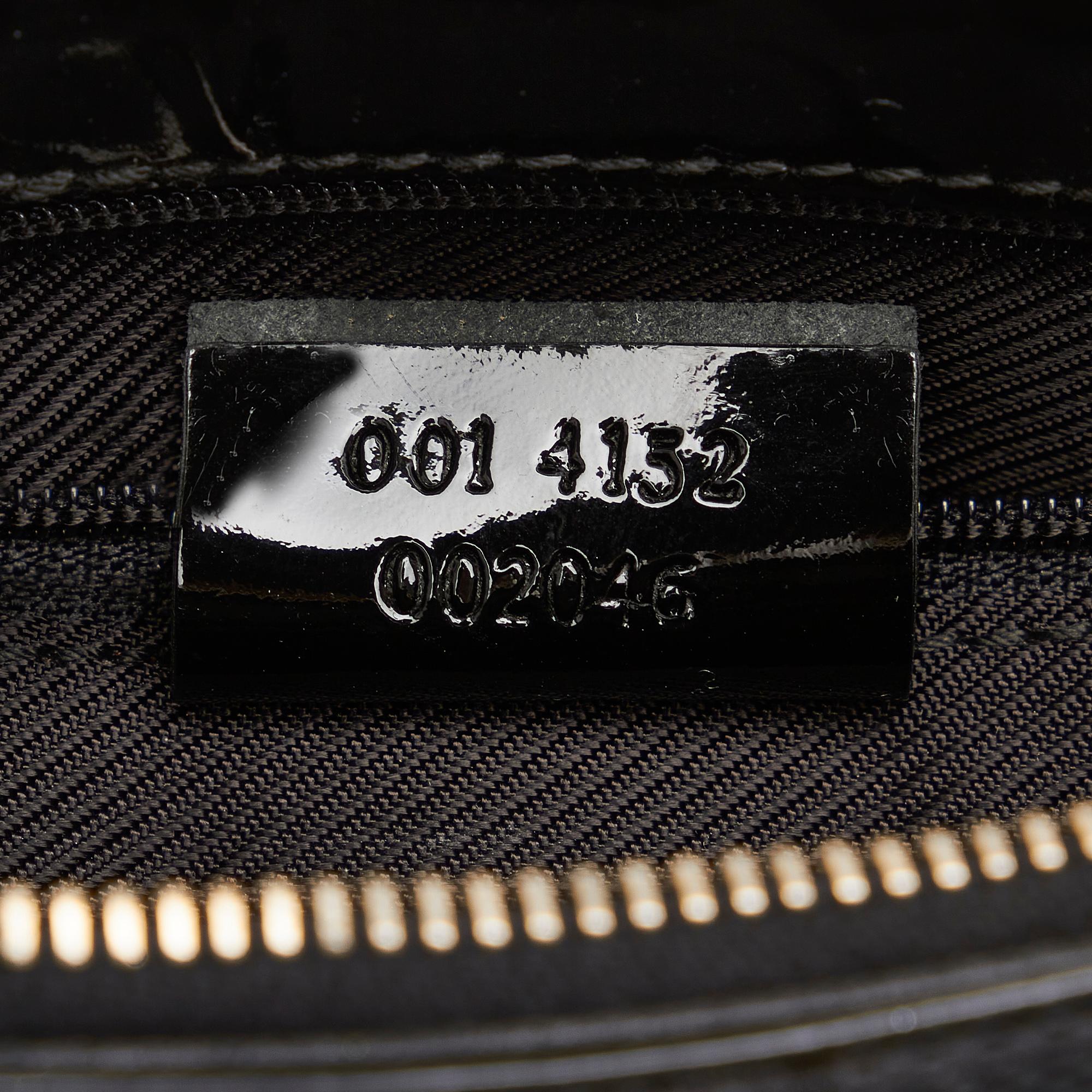 Gucci GG Canvas Shoulder Bag (SHG-bRqtr3)