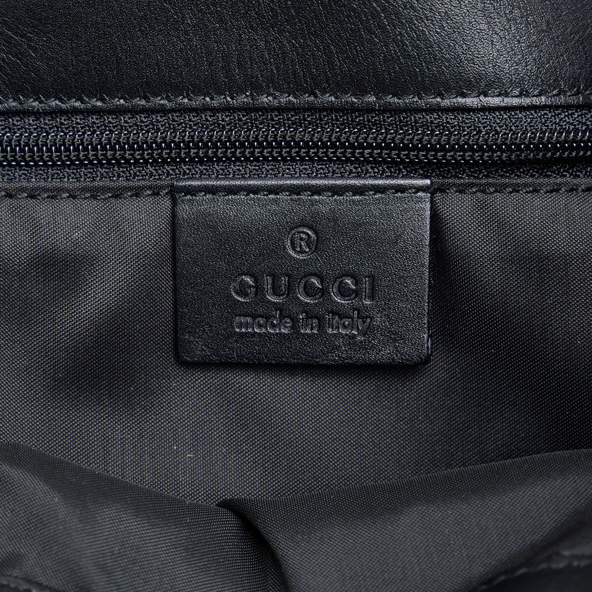 Gucci GG Canvas Shoulder Bag (SHG-lipcoD)