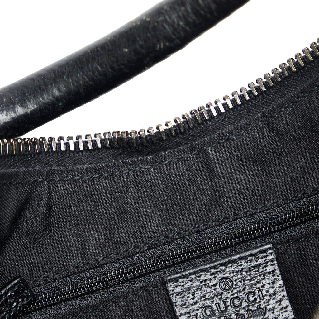Gucci GG Canvas Shoulder Bag (SHG-uy28qf)