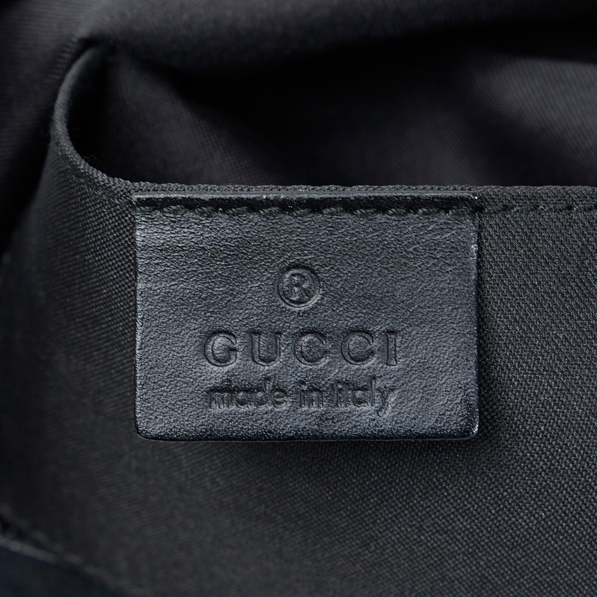 Gucci GG Canvas Shoulder Bag (SHG-gpBdbo)