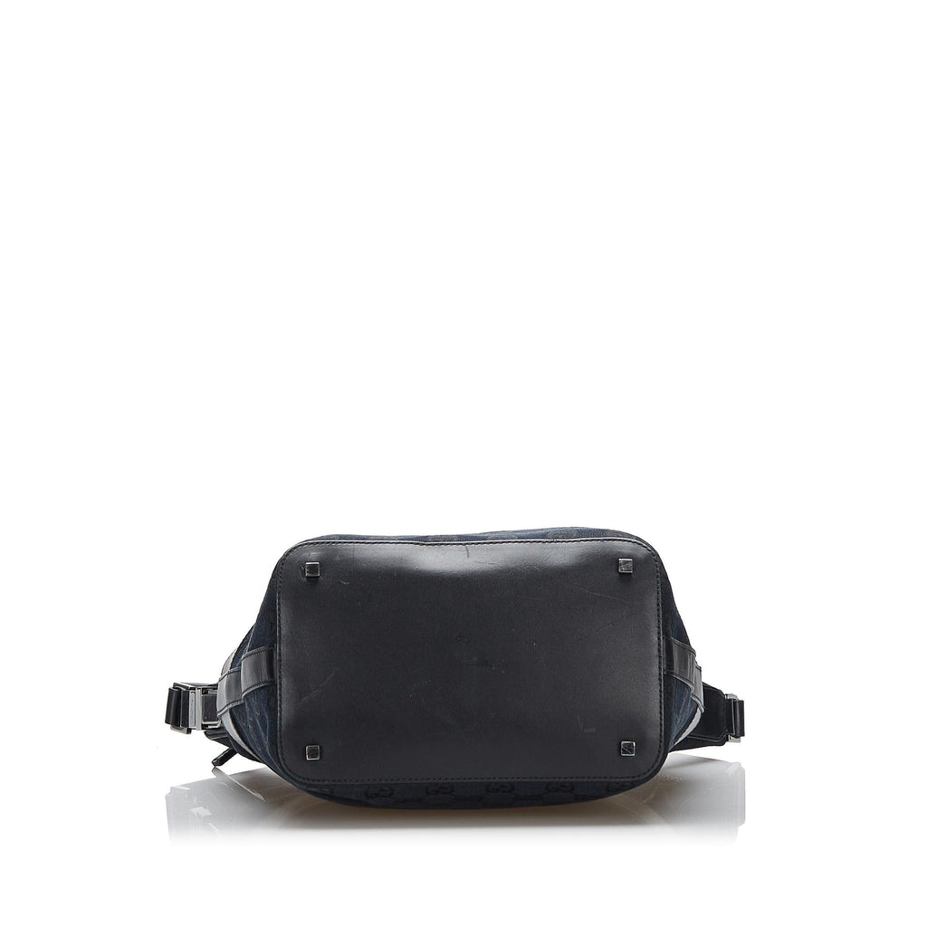 Gucci GG Canvas Shoulder Bag (SHG-jvEw1Q)