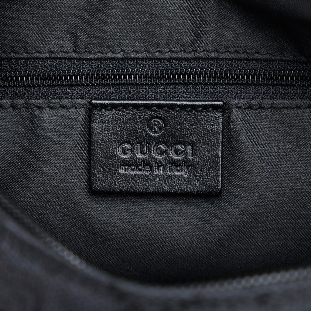 Gucci GG Canvas Shoulder Bag (SHG-DkqJHu)