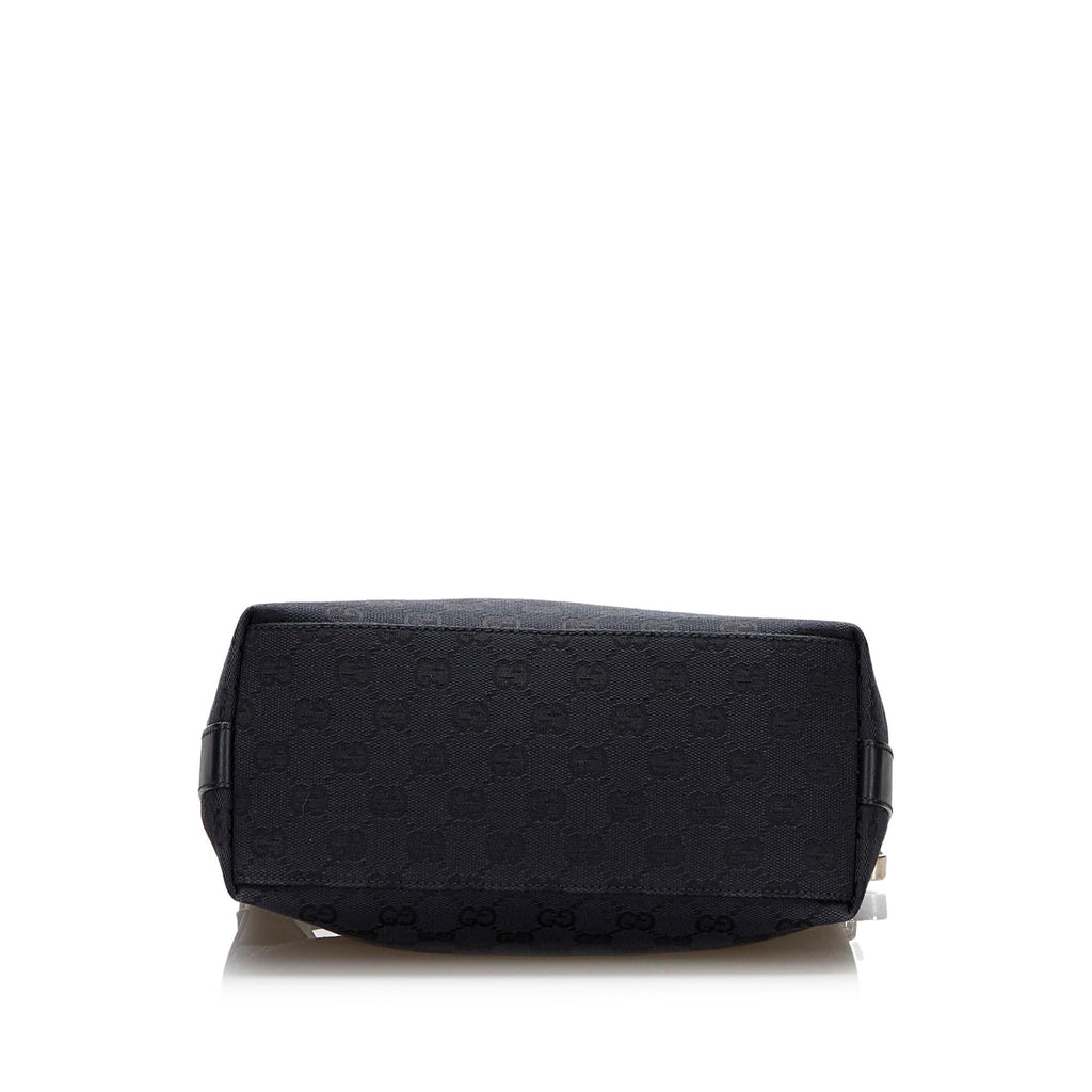 Gucci GG Canvas Shoulder Bag (SHG-LLyqpA)