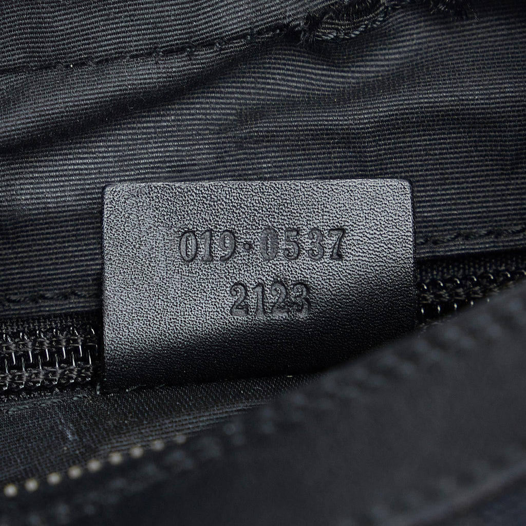 Gucci GG Canvas Shoulder Bag (SHG-gIZABz)