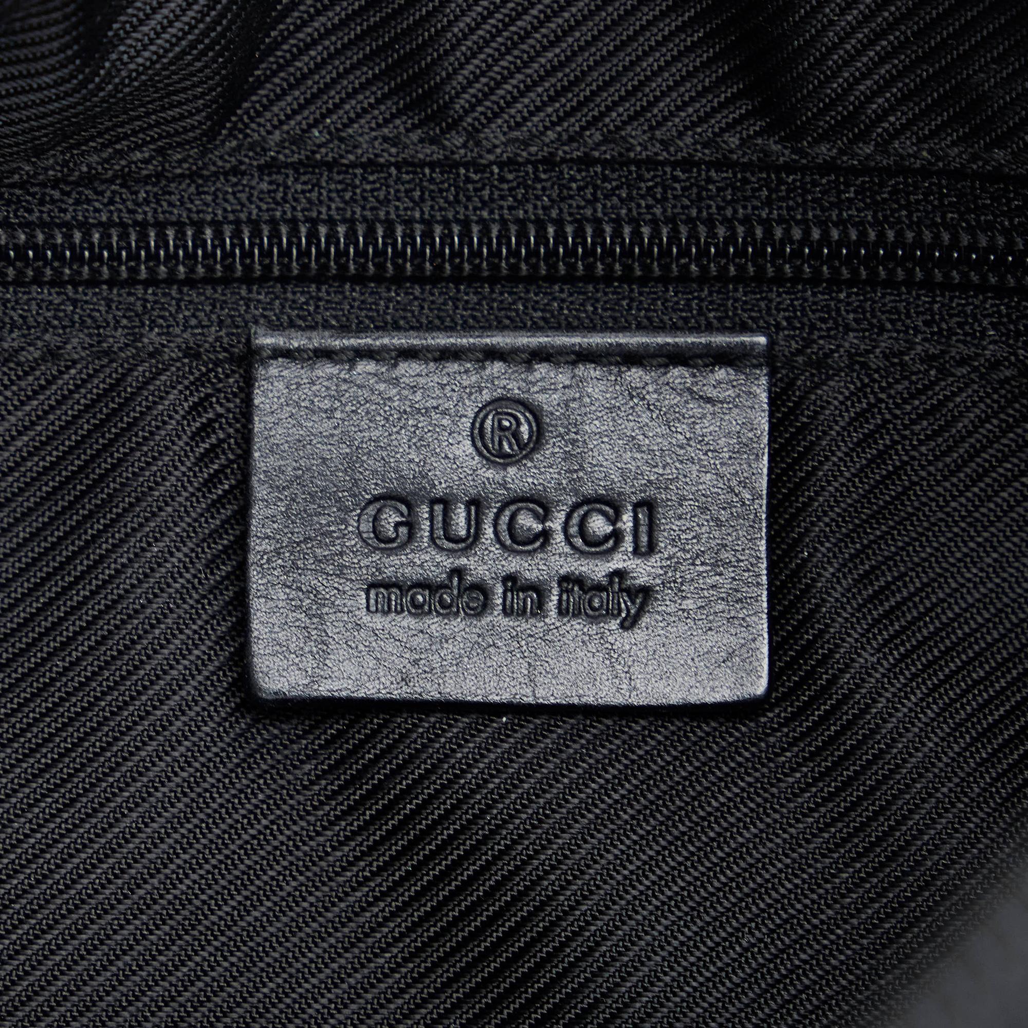 Gucci GG Canvas Shoulder Bag (SHG-VpXwNB)