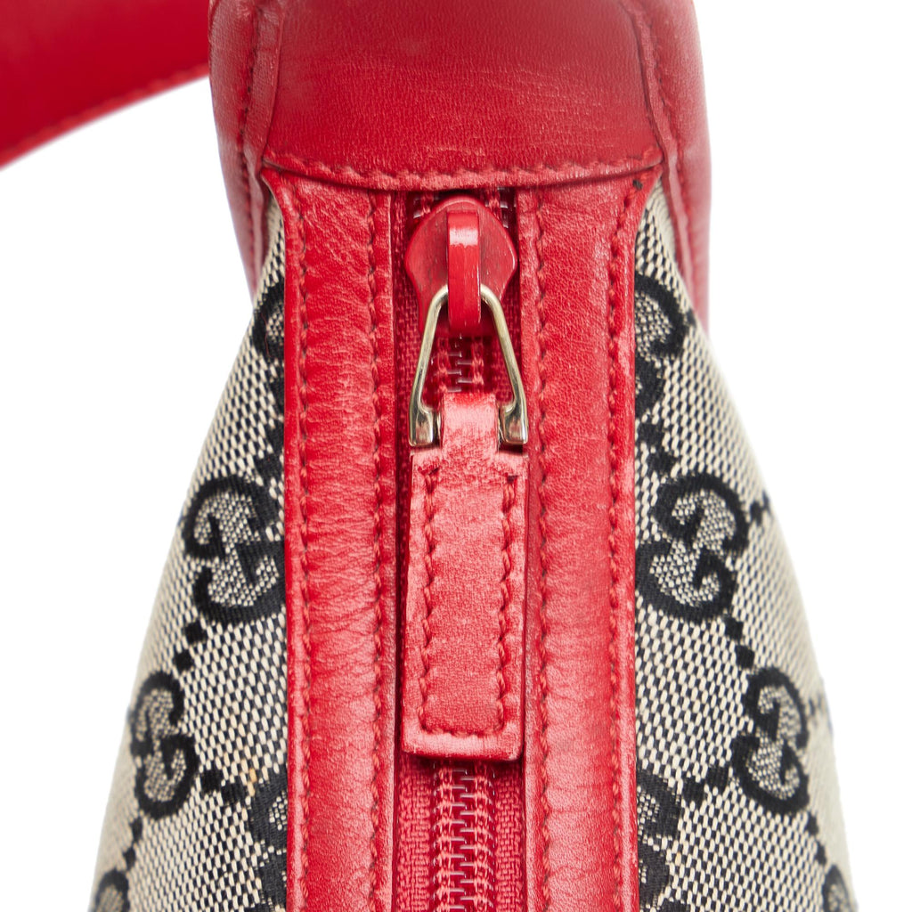 Gucci GG Canvas Shoulder Bag (SHG-FZTgAi)