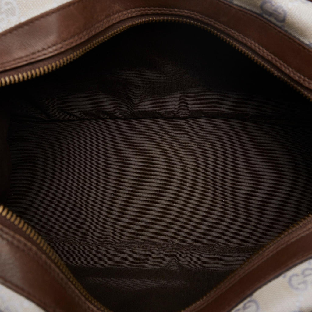 Gucci GG Canvas Shoulder Bag (SHG-TWQbJL)