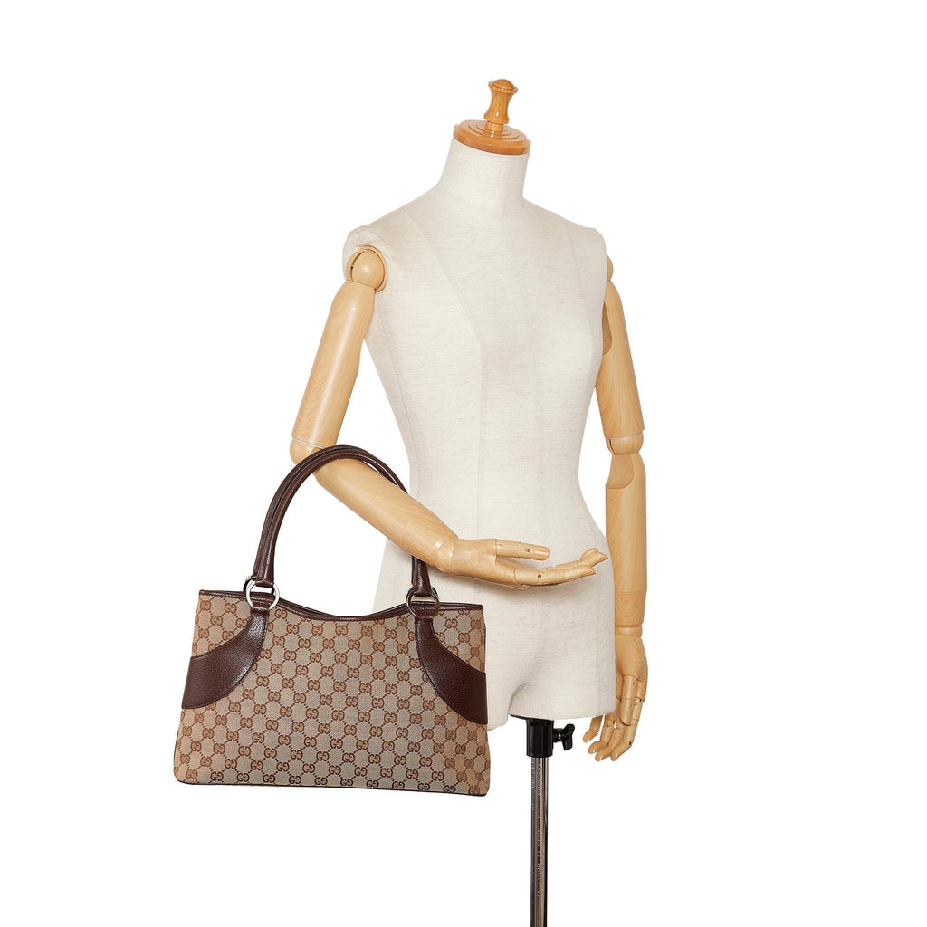 Gucci GG Canvas Shoulder Bag (SHG-bz9OYw)