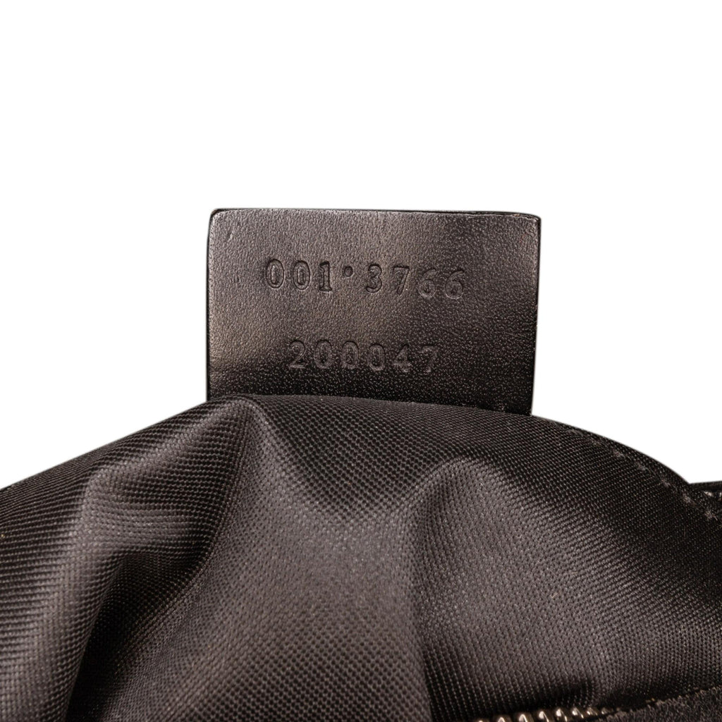 Gucci GG Canvas Shoulder Bag (SHG-AwkmcQ)