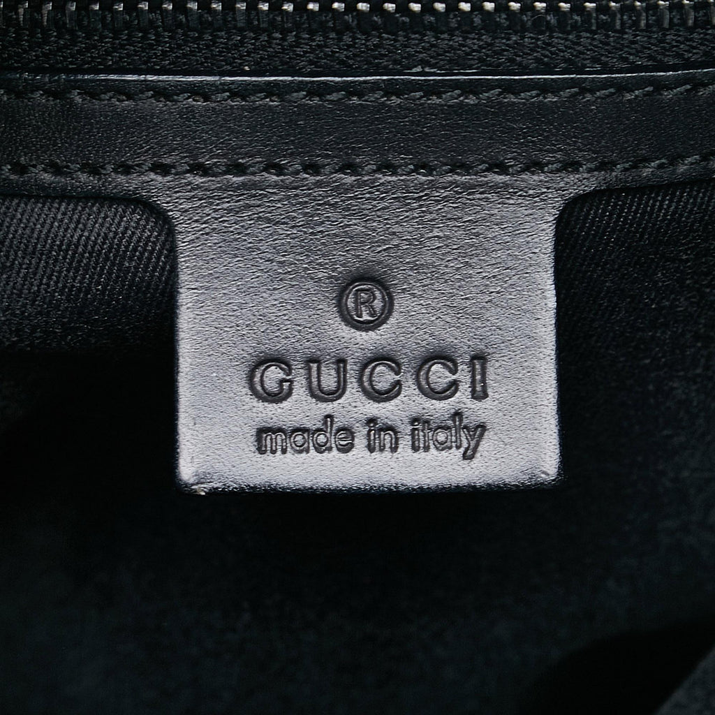 Gucci GG Canvas Shoulder Bag (SHG-ApAmIT)