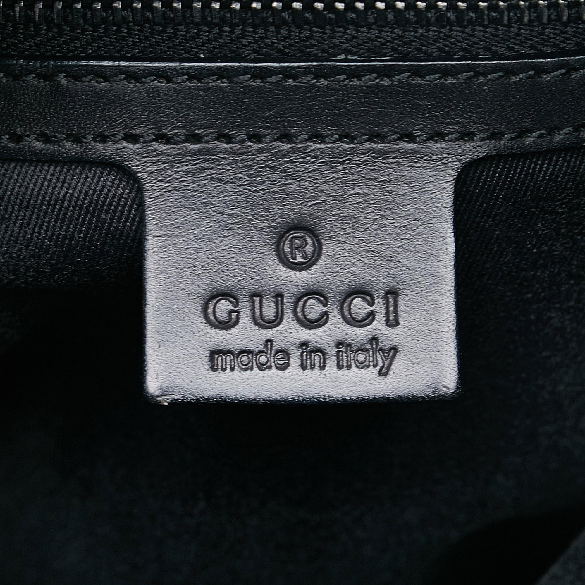Gucci GG Canvas Shoulder Bag (SHG-ApAmIT)
