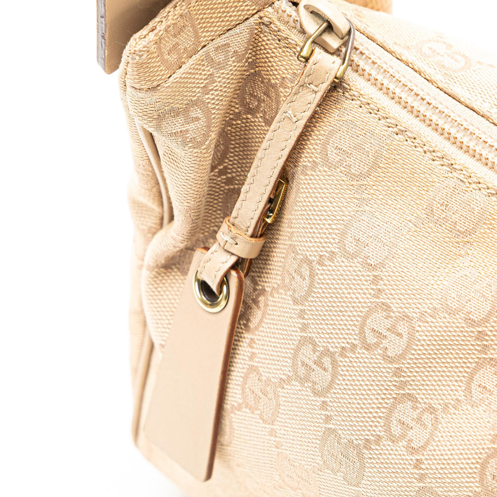 Gucci GG Canvas Shoulder Bag (SHG-pGVXwe)