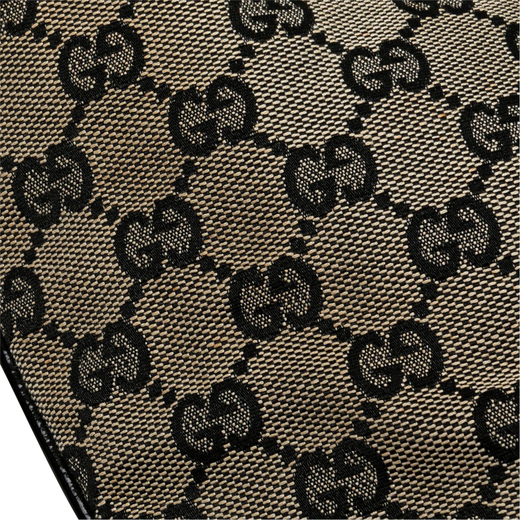 Gucci GG Canvas Shoulder Bag (SHG-GpFJwE)