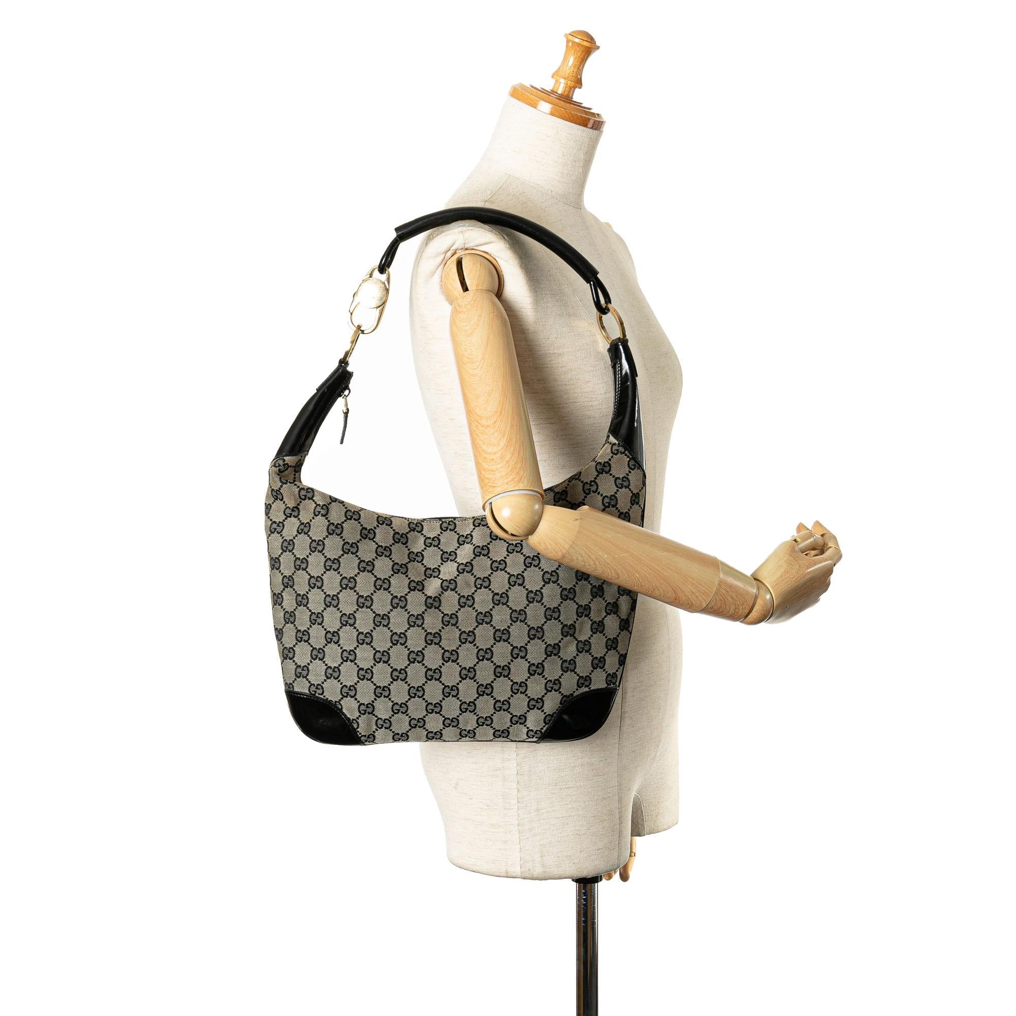 Gucci GG Canvas Shoulder Bag (SHG-GpFJwE)