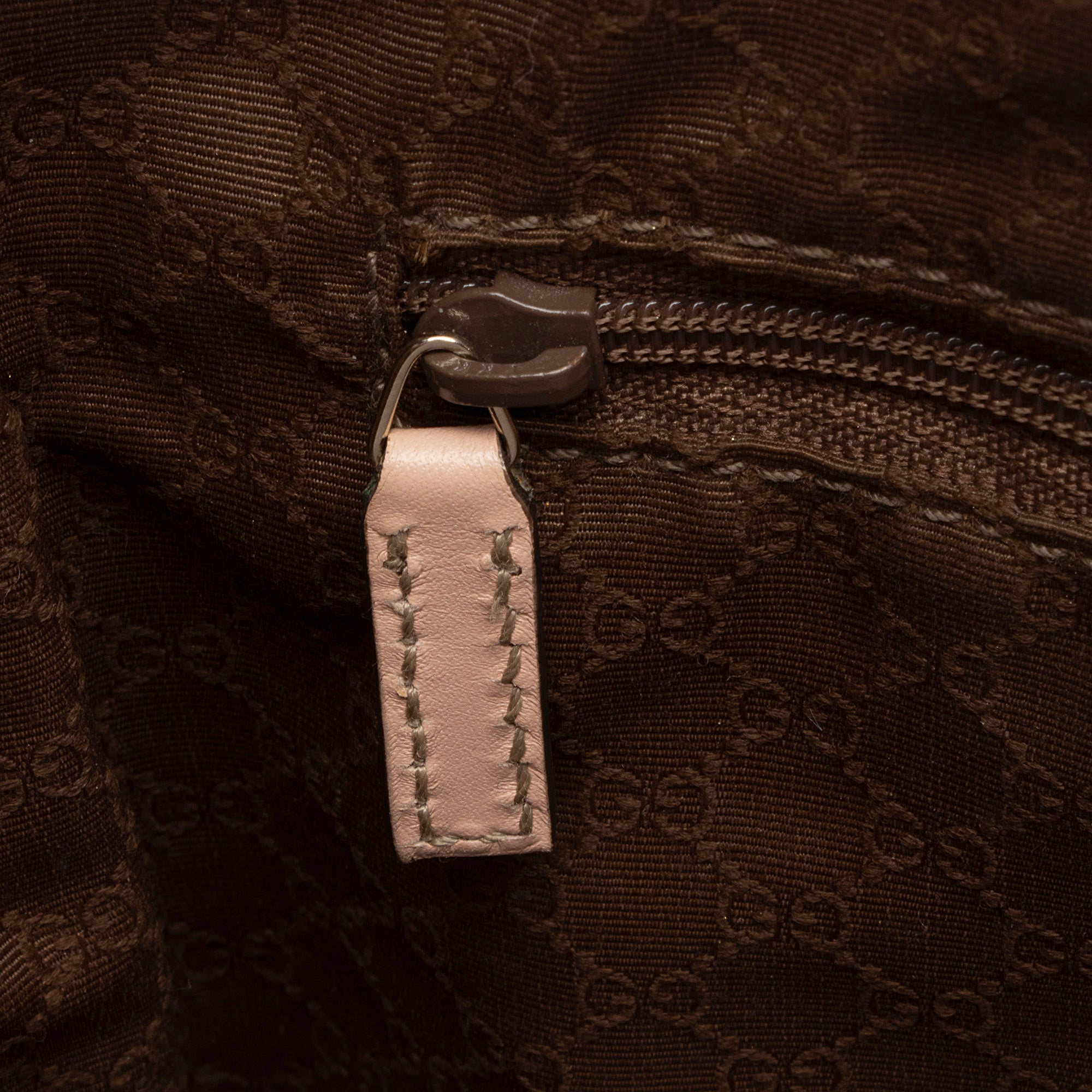 Gucci GG Canvas Small Vertical Tote (SHF-hi7sXz)