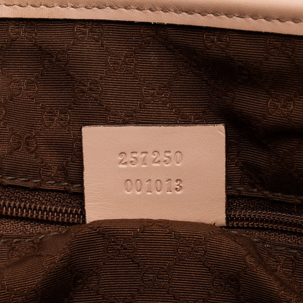 Gucci GG Canvas Small Vertical Tote (SHF-hi7sXz)